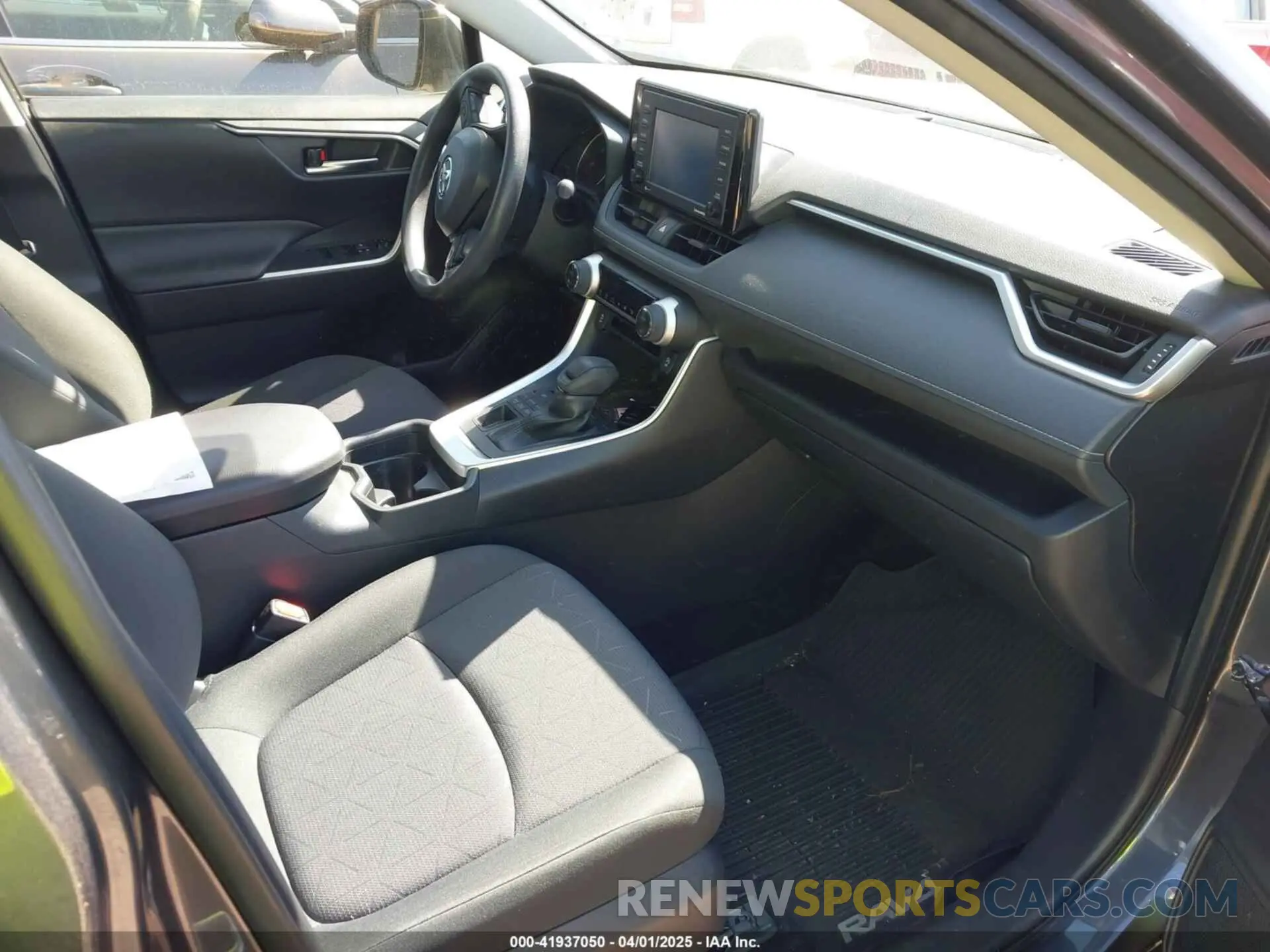 5 fotografías del automóvil dañado JTMP1RFV1LJ028732 TOYOTA RAV4 2020