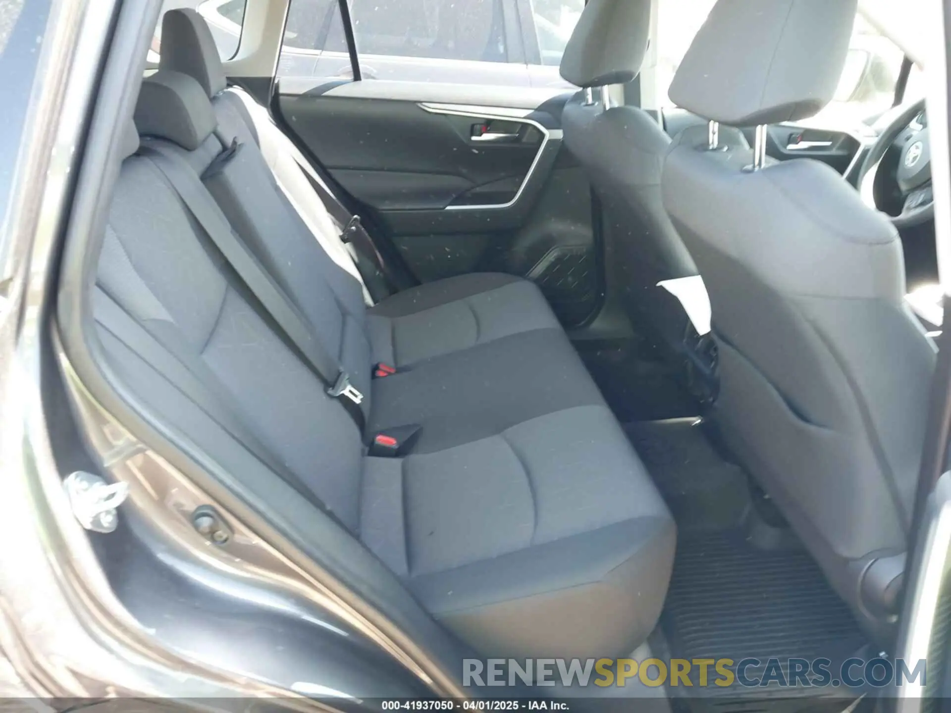8 fotografías del automóvil dañado JTMP1RFV1LJ028732 TOYOTA RAV4 2020