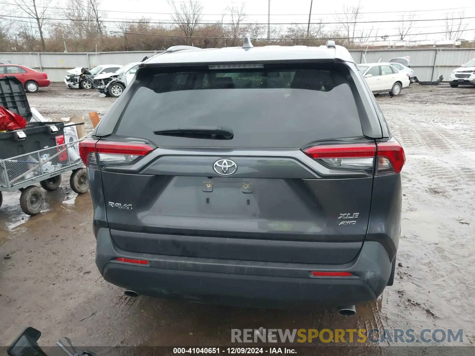 17 fotografías del automóvil dañado JTMP1RFV3LJ027971 TOYOTA RAV4 2020