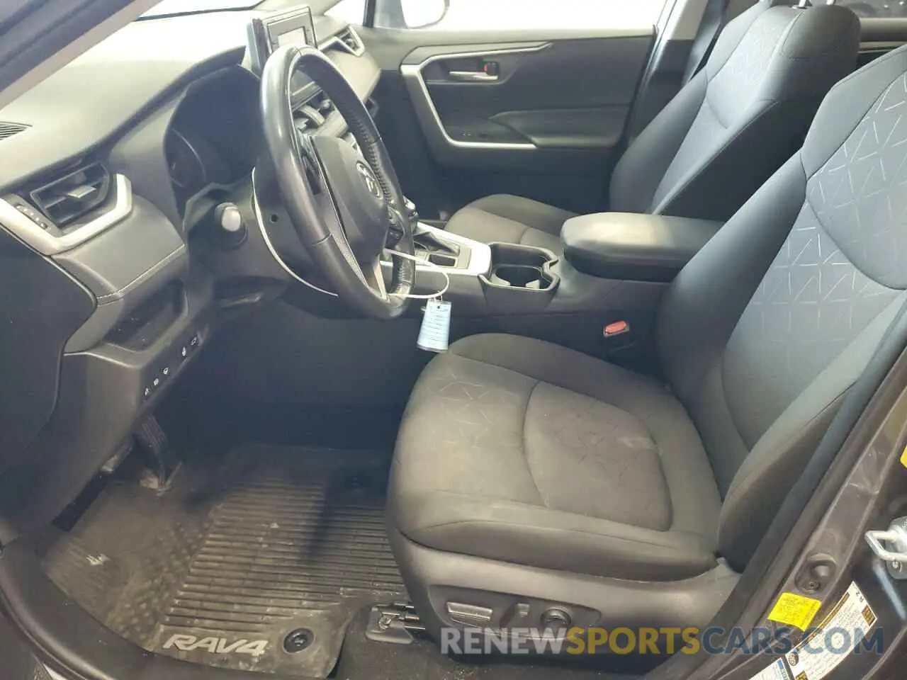 7 fotografías del automóvil dañado JTMP1RFV4LD050061 TOYOTA RAV4 2020