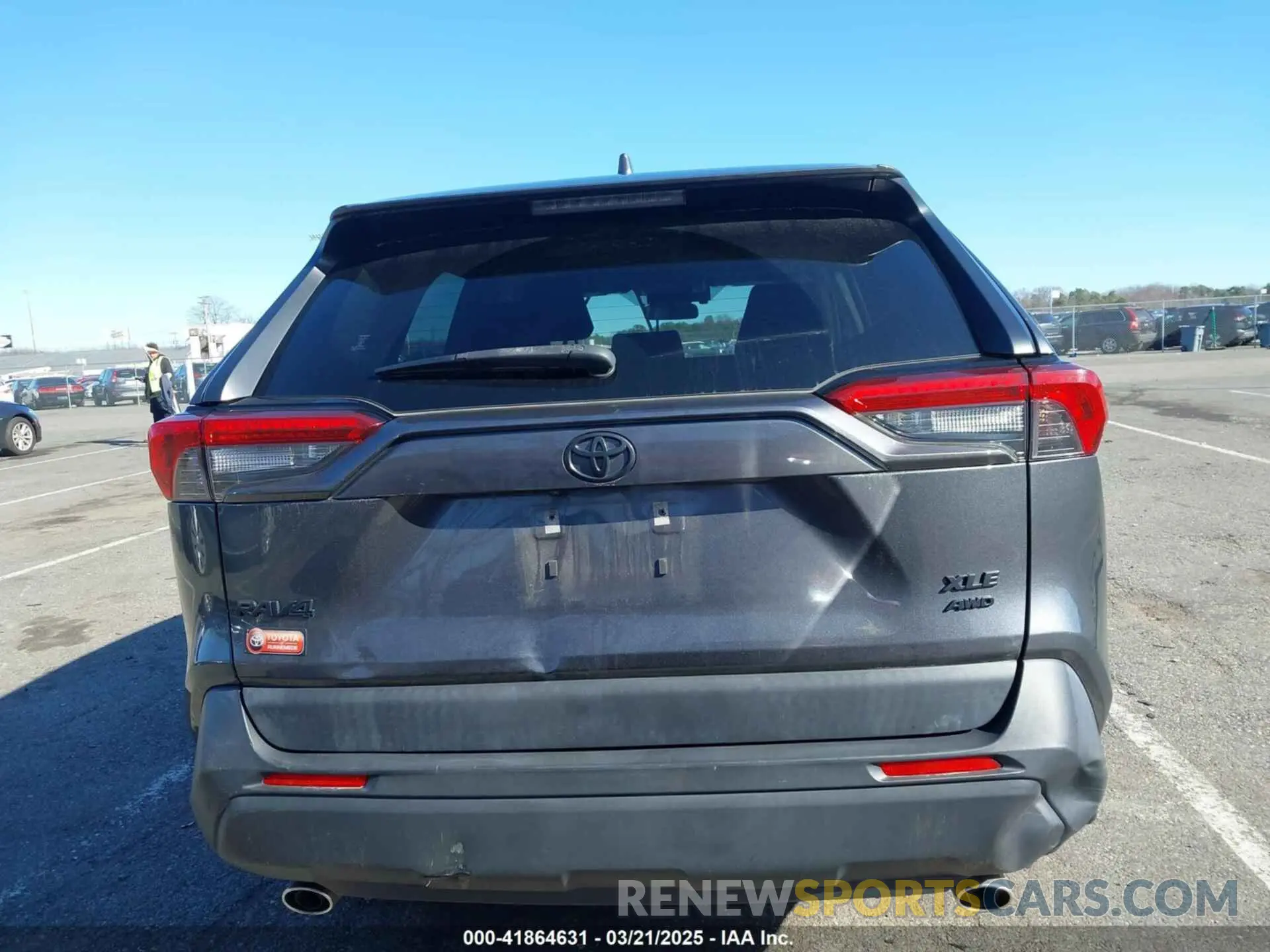16 fotografías del automóvil dañado JTMP1RFV7LD526870 TOYOTA RAV4 2020