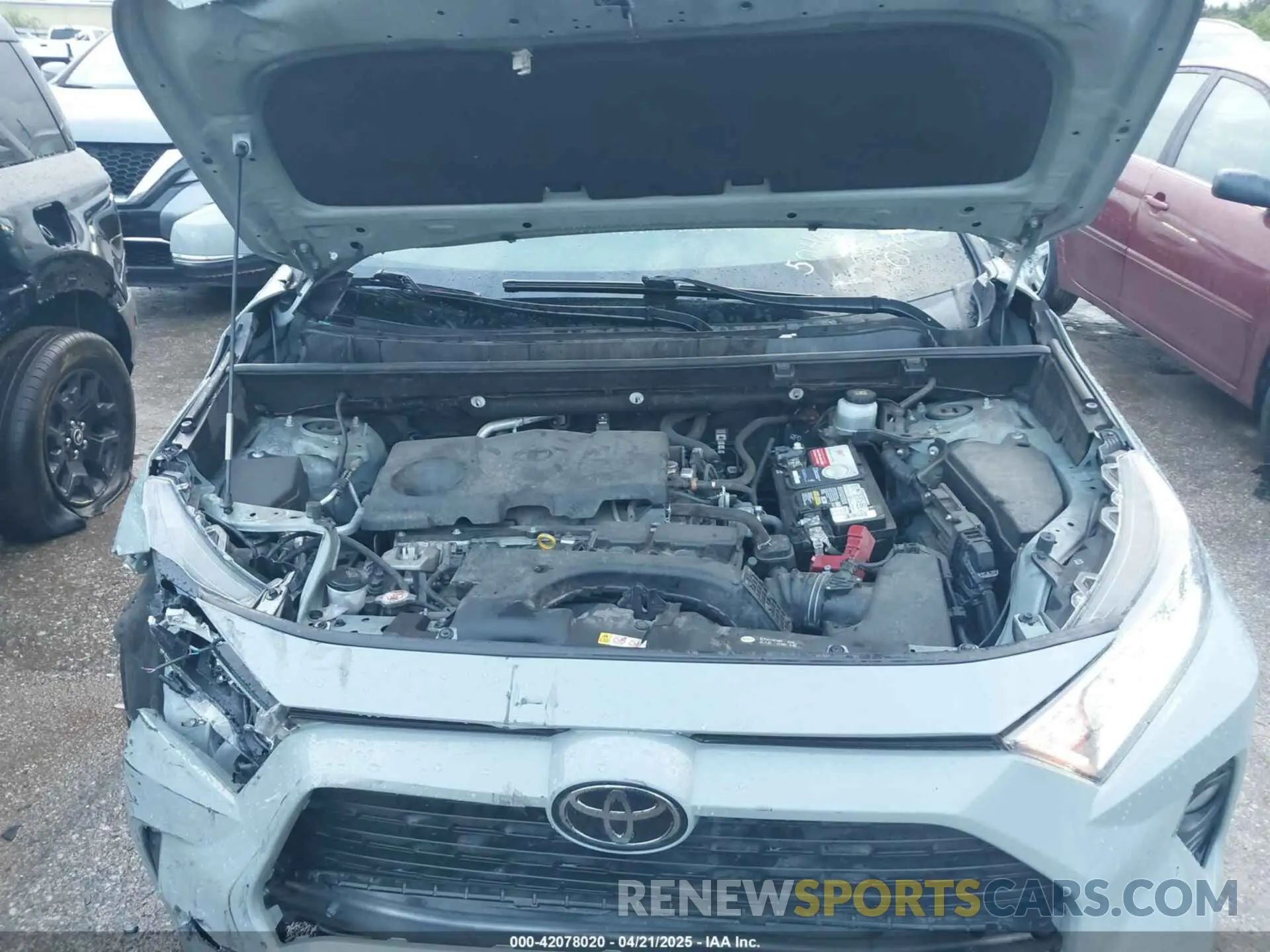 10 fotografías del automóvil dañado JTMP1RFV8LJ032079 TOYOTA RAV4 2020