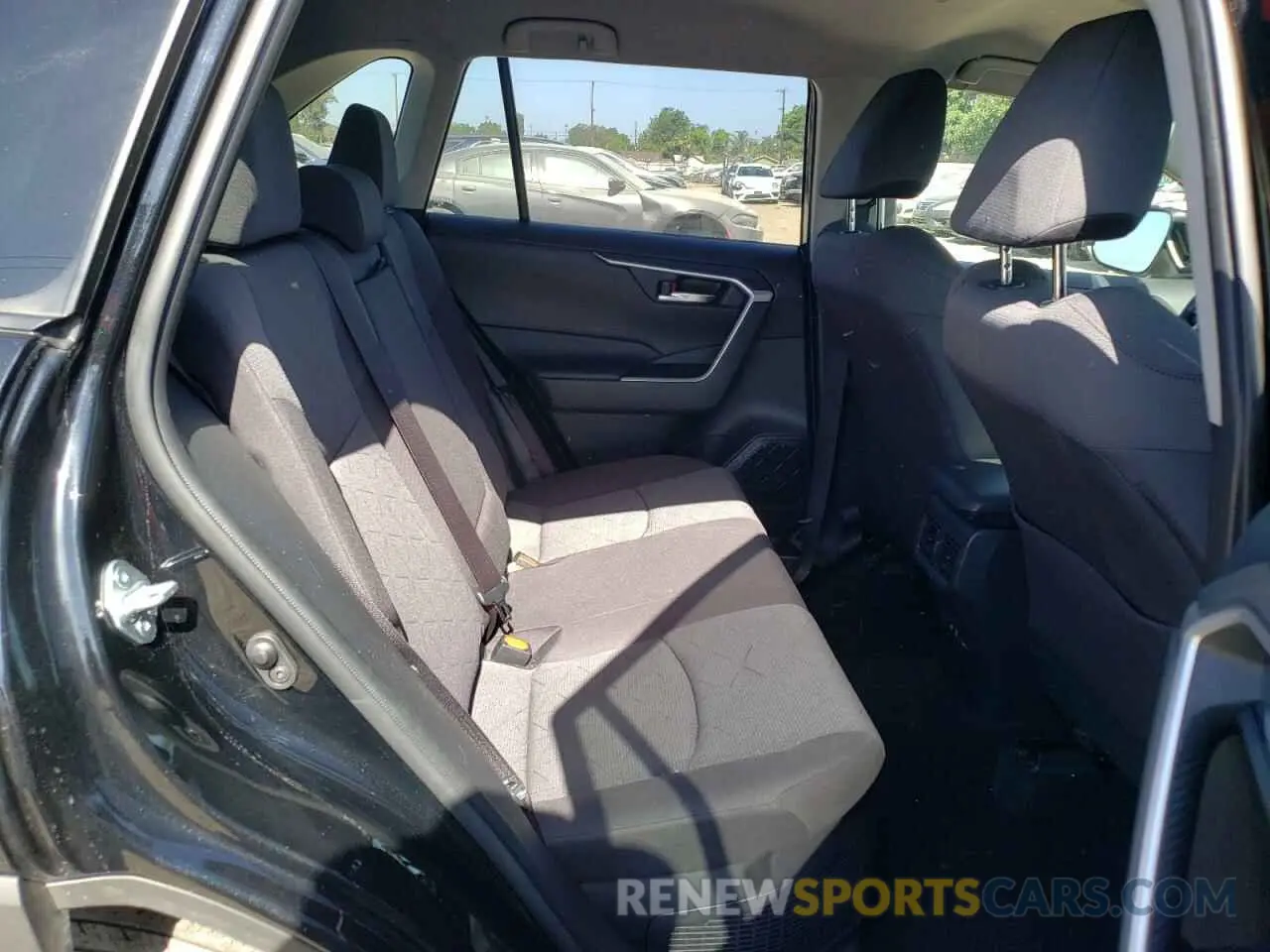 6 fotografías del automóvil dañado JTMRWRFV3LD065659 TOYOTA RAV4 2020