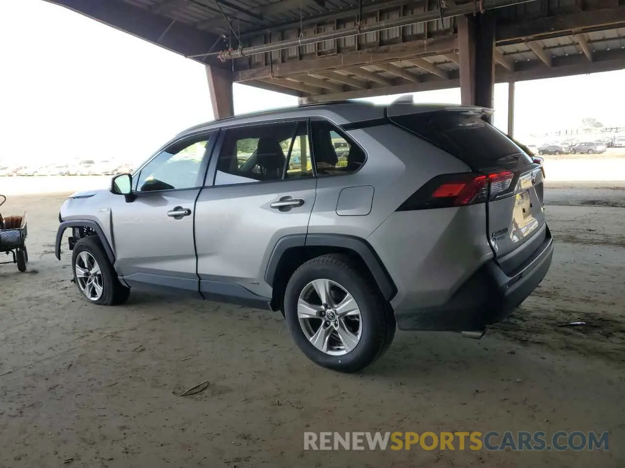 2 fotografías del automóvil dañado JTMRWRFV4LD056744 TOYOTA RAV4 2020