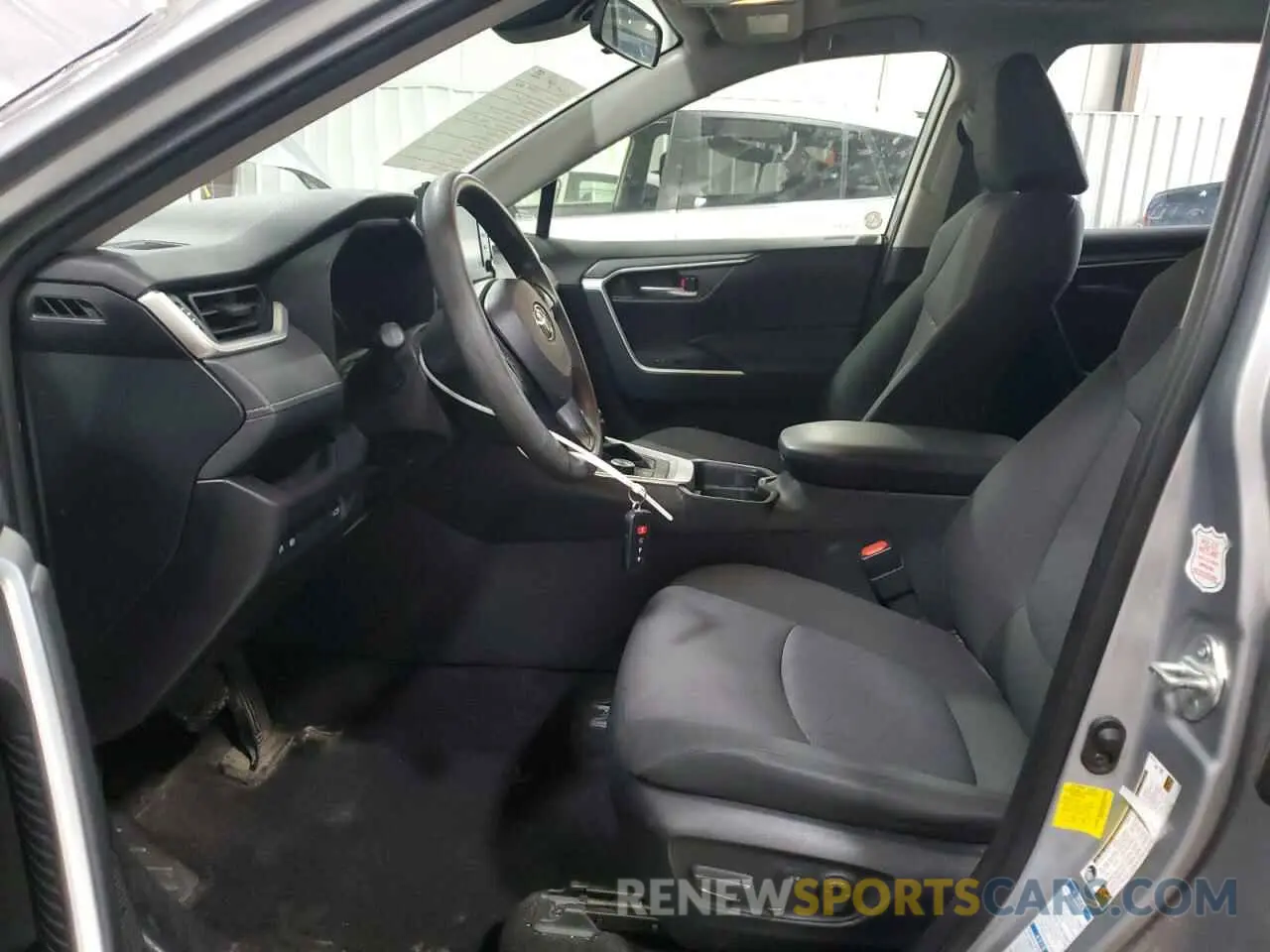 7 fotografías del automóvil dañado JTMRWRFV4LD057103 TOYOTA RAV4 2020