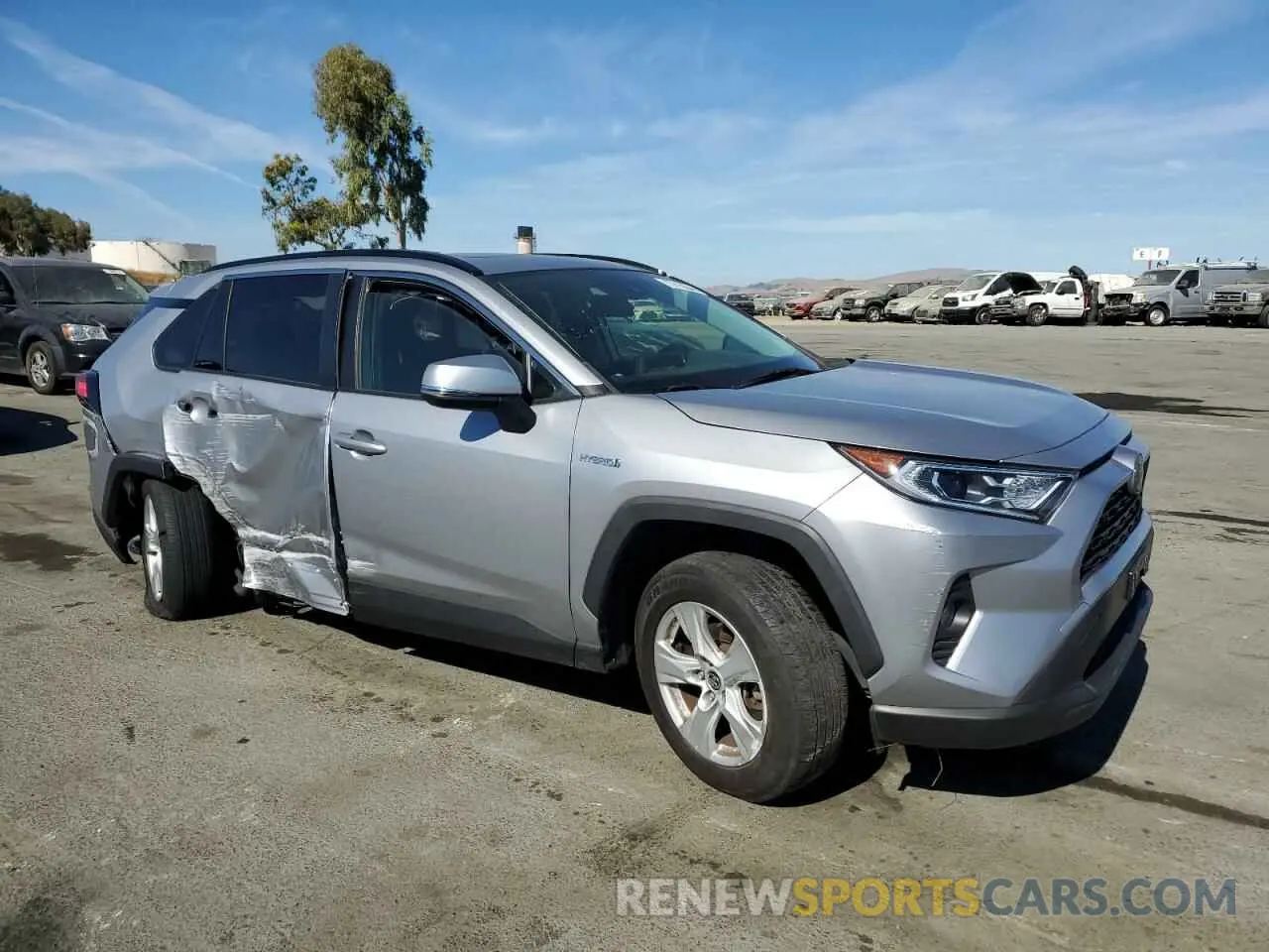 4 fotografías del automóvil dañado JTMRWRFV6LD072315 TOYOTA RAV4 2020