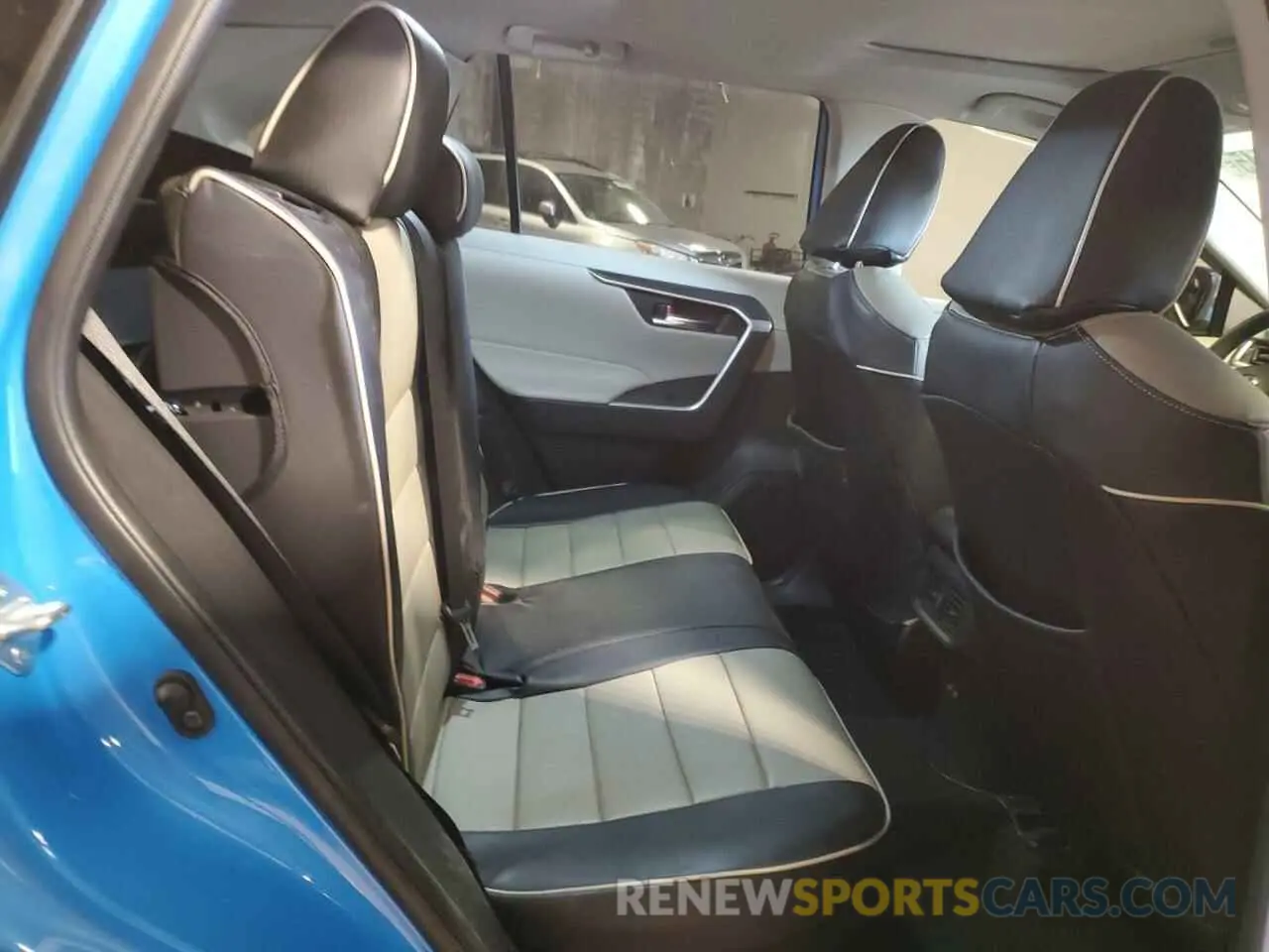 11 fotografías del automóvil dañado JTMRWRFV7LJ030110 TOYOTA RAV4 2020