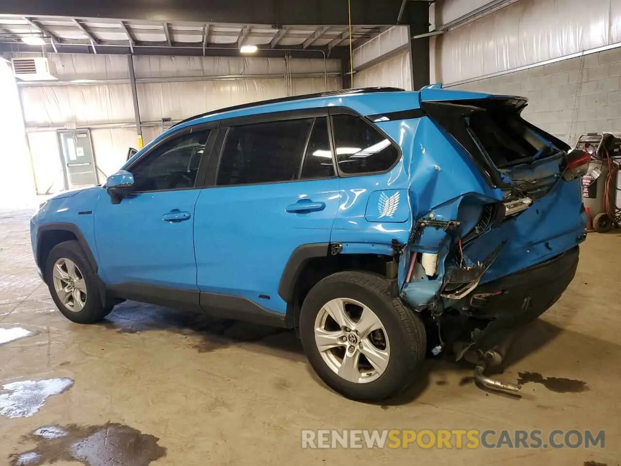 2 fotografías del automóvil dañado JTMRWRFV7LJ030110 TOYOTA RAV4 2020