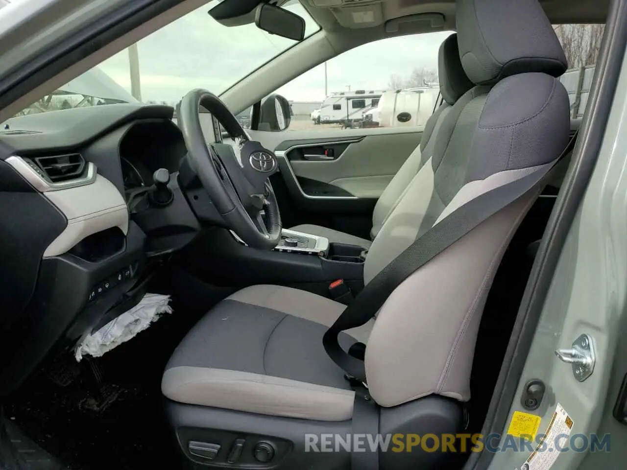7 fotografías del automóvil dañado JTMRWRFV8LD070114 TOYOTA RAV4 2020