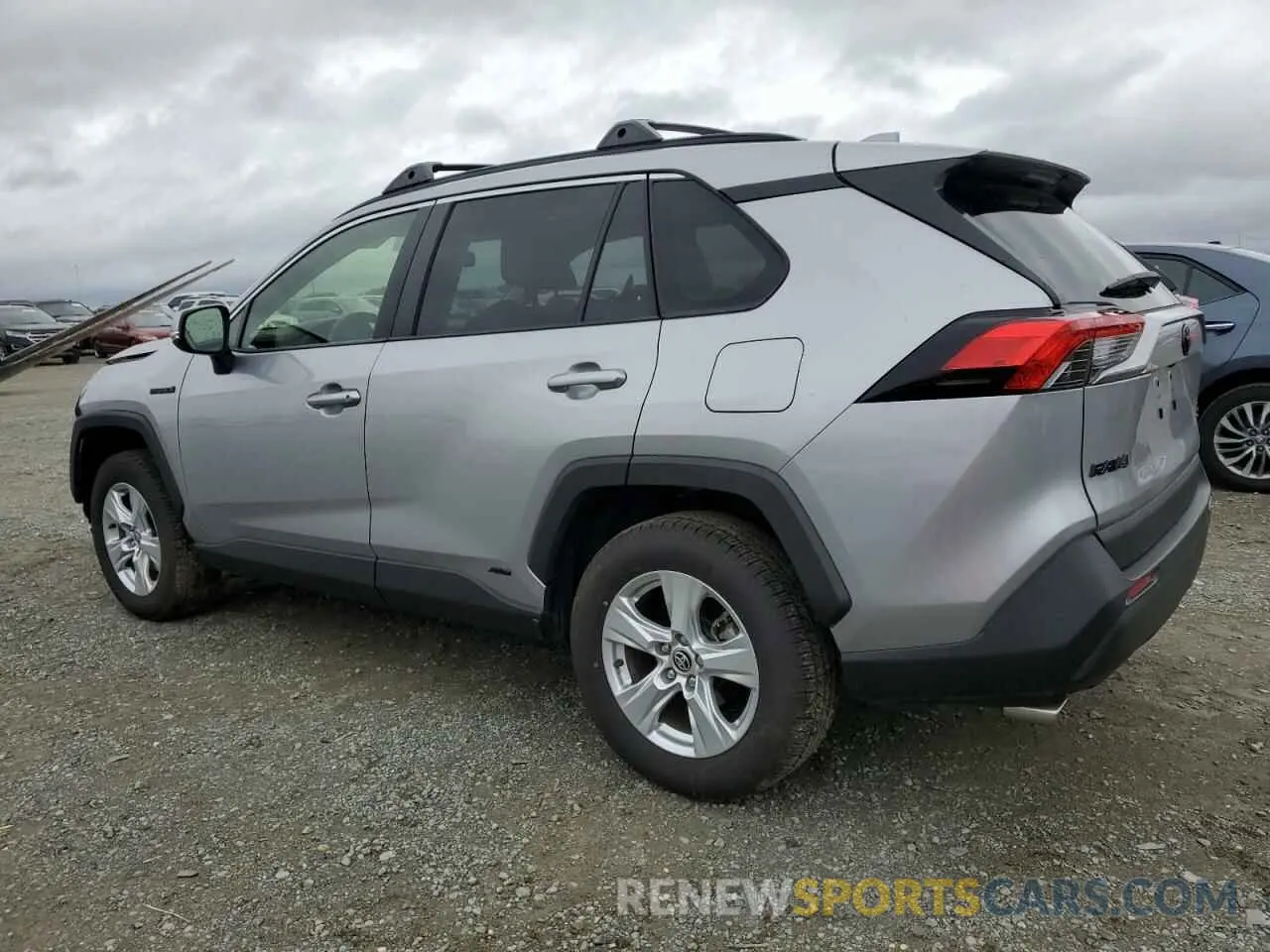 2 fotografías del automóvil dañado JTMRWRFV8LD530873 TOYOTA RAV4 2020