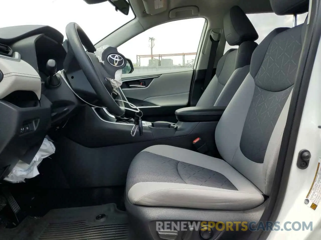 7 fotografías del automóvil dañado JTMW1RFV5LD054132 TOYOTA RAV4 2020