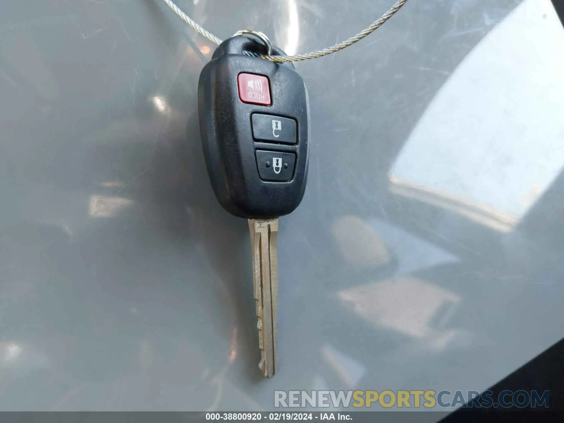 11 fotografías del automóvil dañado JTMZFREV8HJ710364 TOYOTA RAV4 2020