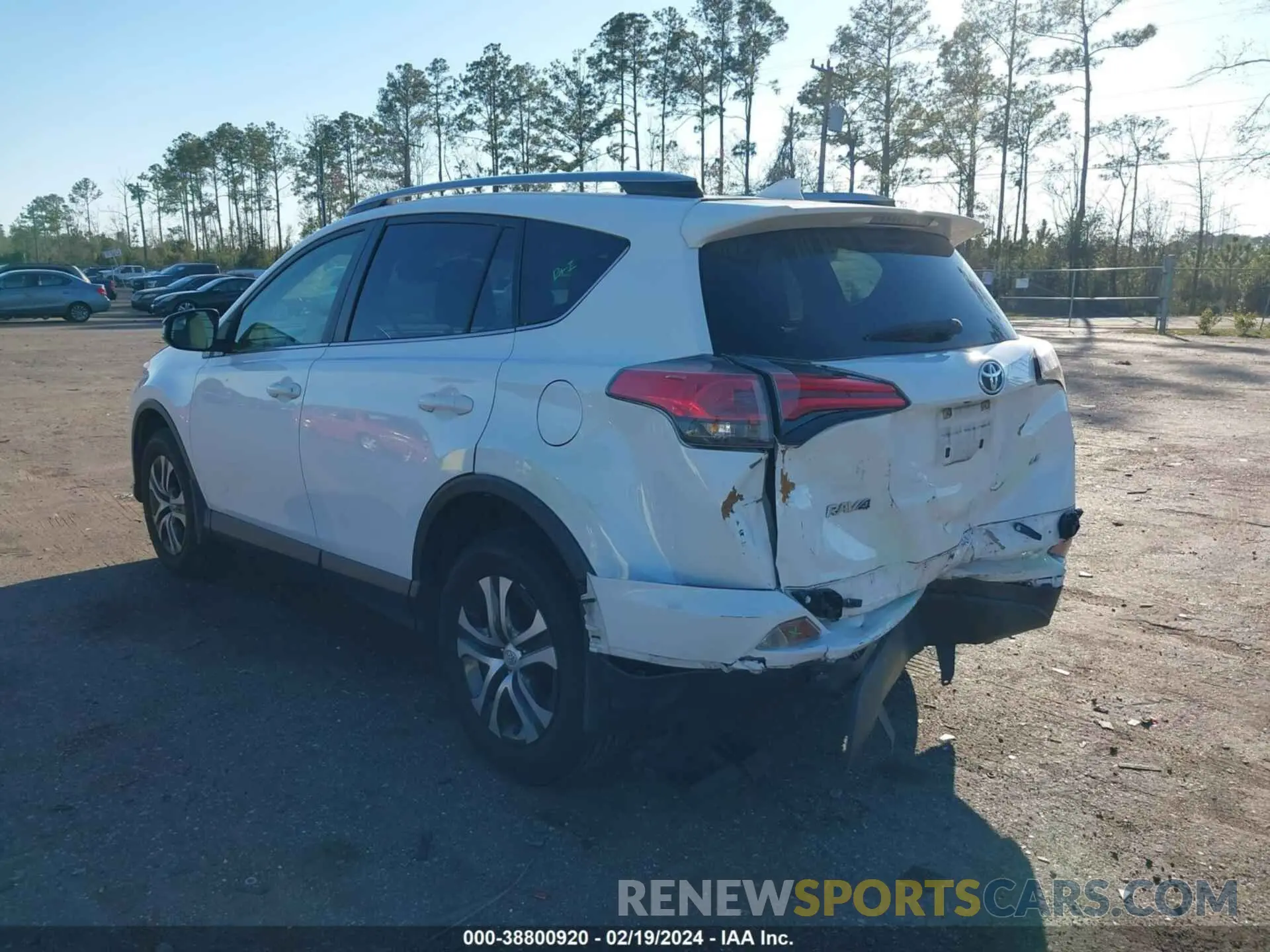 3 fotografías del automóvil dañado JTMZFREV8HJ710364 TOYOTA RAV4 2020