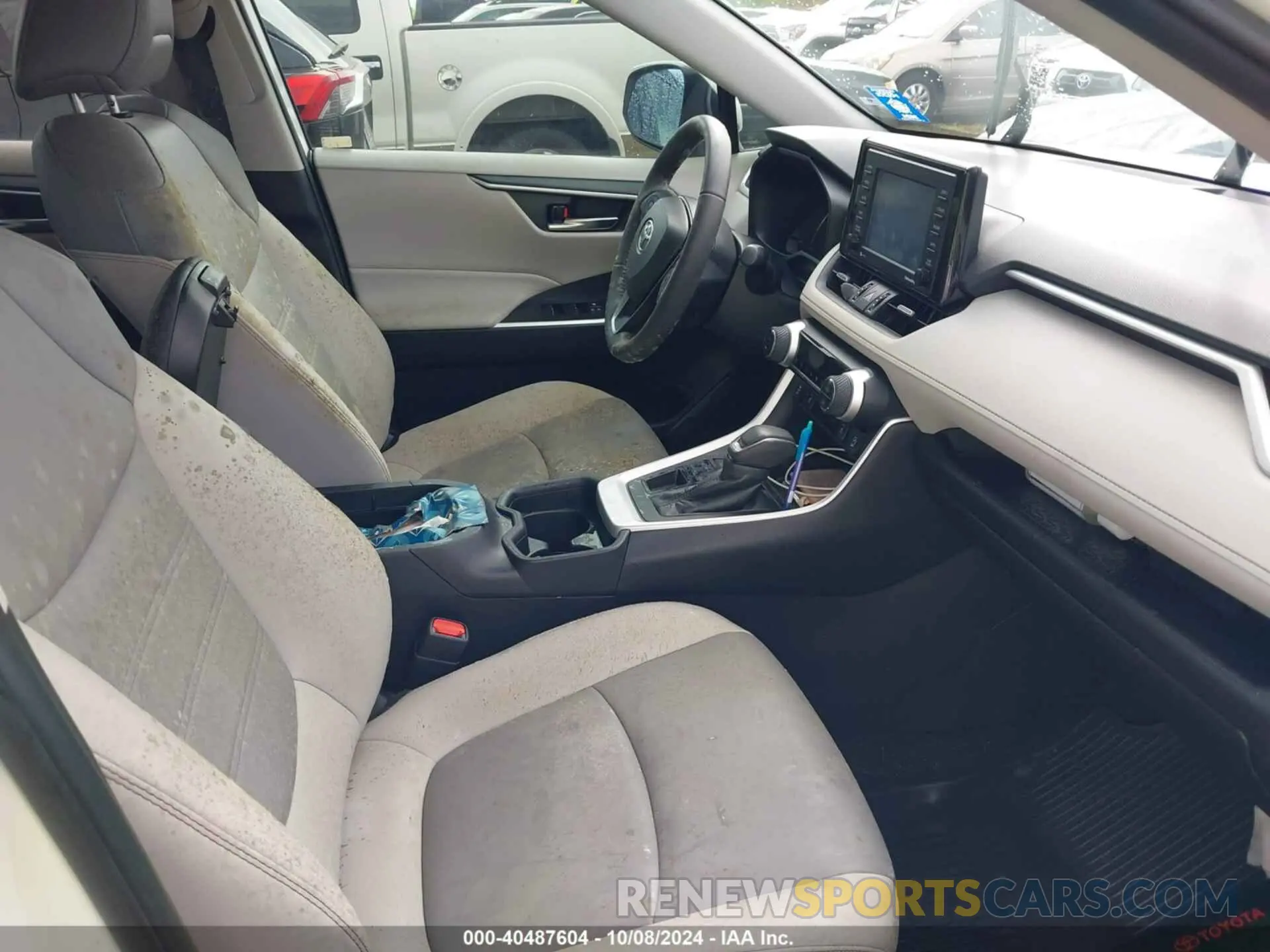 5 fotografías del automóvil dañado 2T3A1RFV3MW152817 TOYOTA RAV4 2021