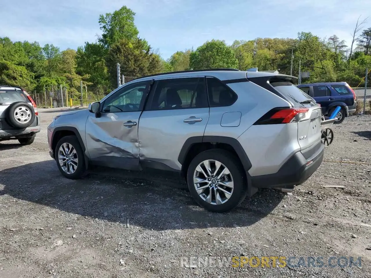 2 fotografías del automóvil dañado 2T3A1RFV4MC148129 TOYOTA RAV4 2021