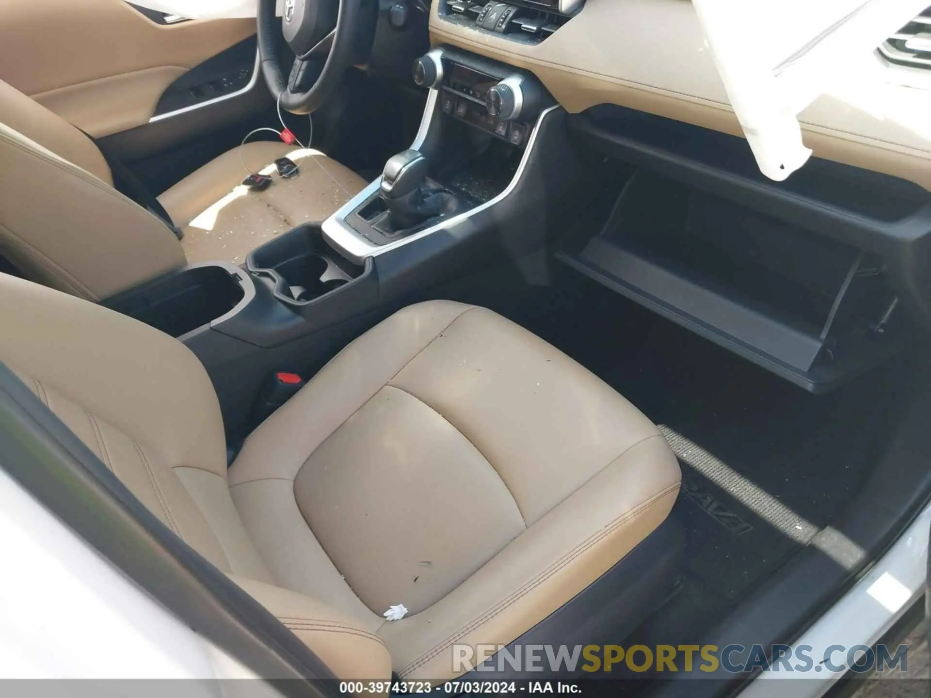 5 fotografías del automóvil dañado 2T3A1RFV4MW194168 TOYOTA RAV4 2021