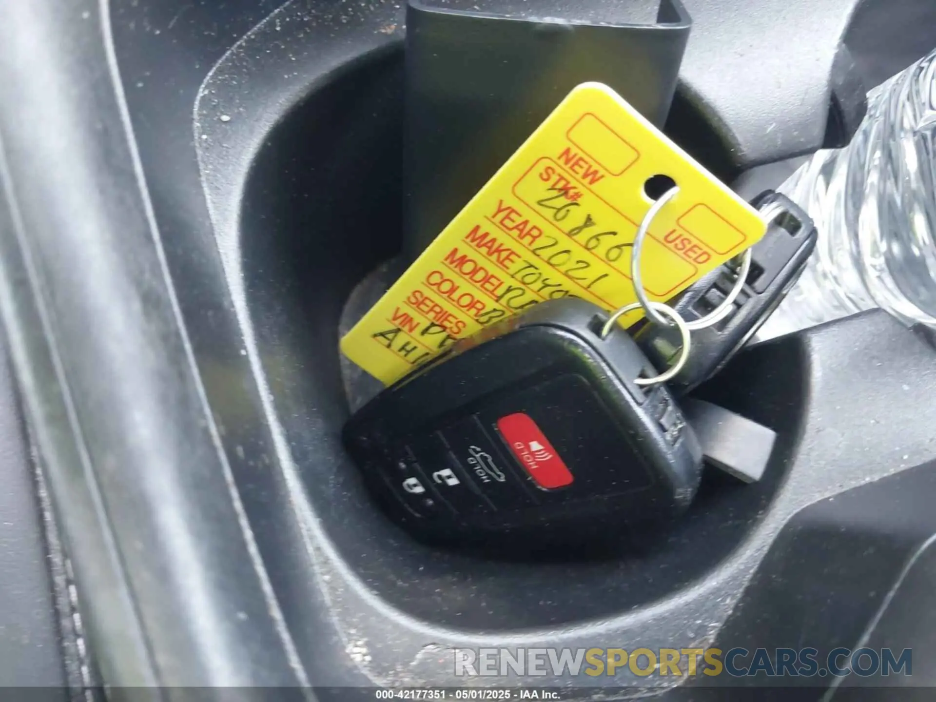11 fotografías del automóvil dañado 2T3A1RFV6MW204585 TOYOTA RAV4 2021
