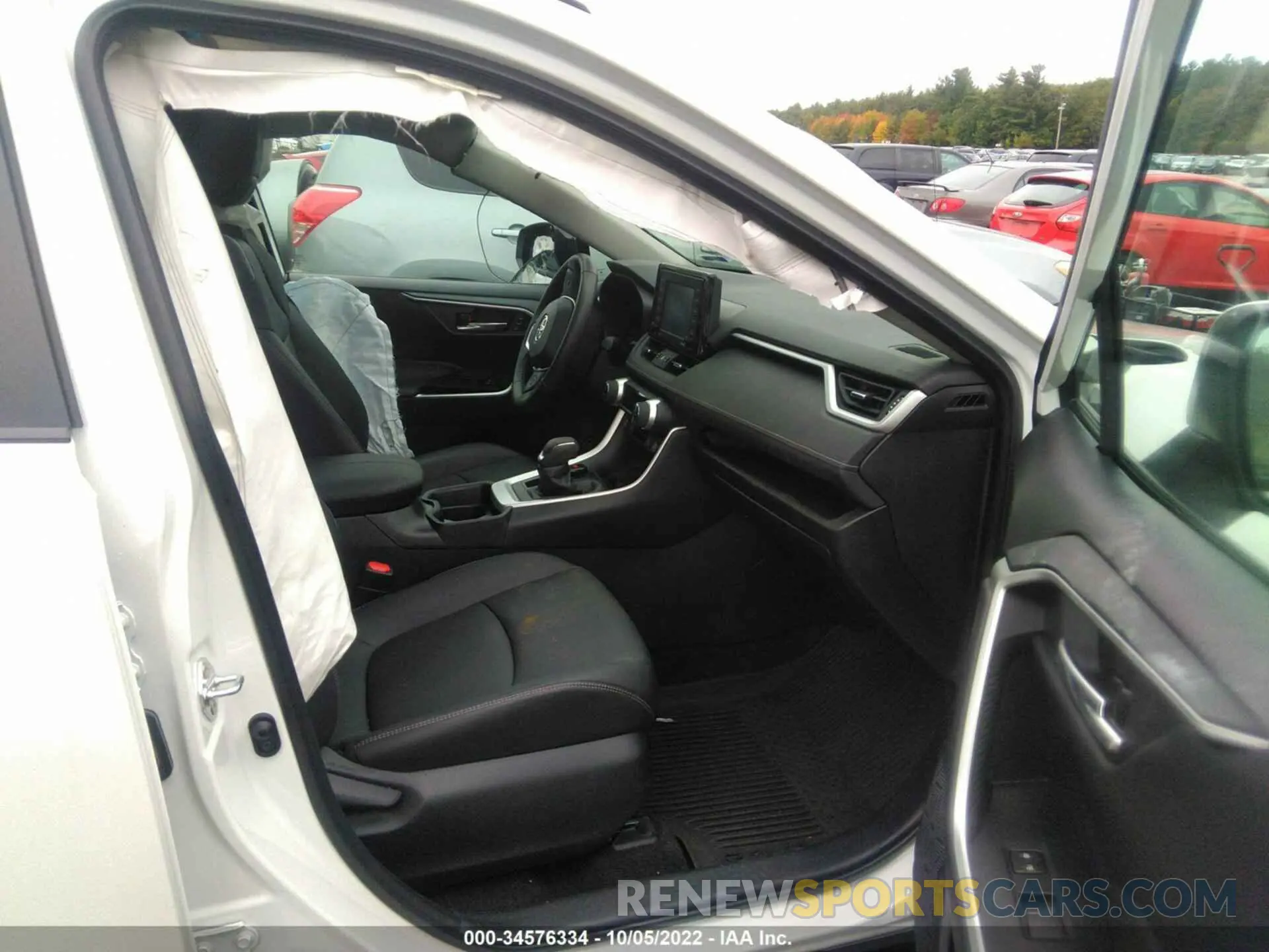 5 fotografías del automóvil dañado 2T3A1RFV8MW201557 TOYOTA RAV4 2021