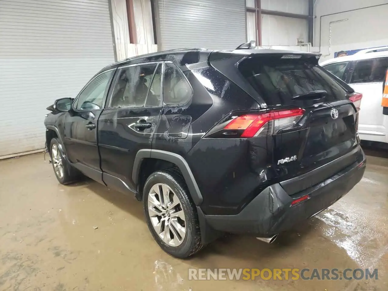2 fotografías del automóvil dañado 2T3A1RFVXMC228602 TOYOTA RAV4 2021