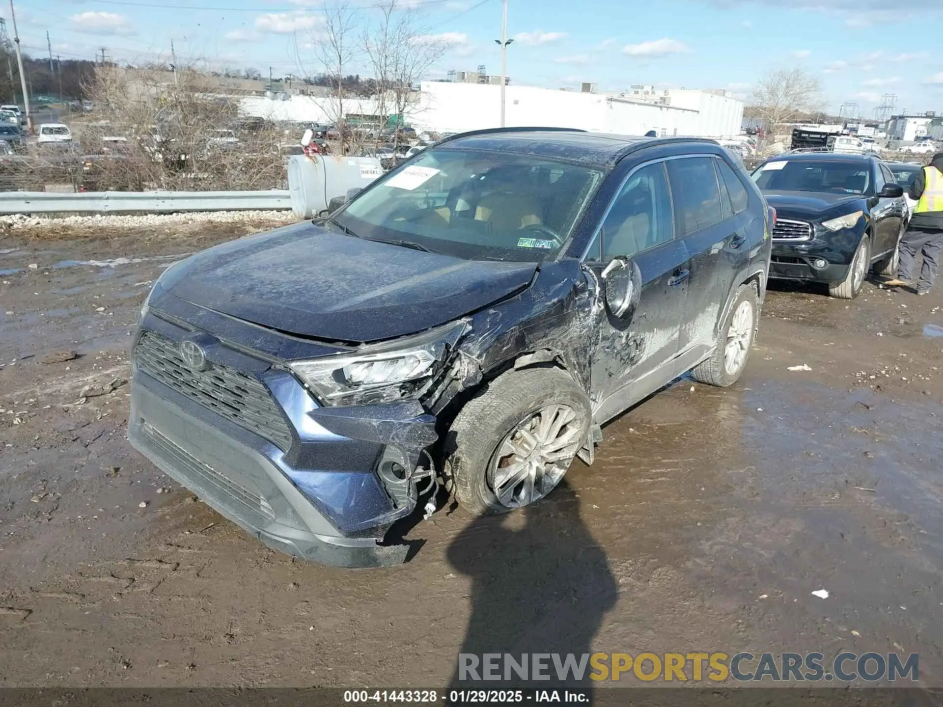 2 fotografías del automóvil dañado 2T3A1RFVXMW170960 TOYOTA RAV4 2021