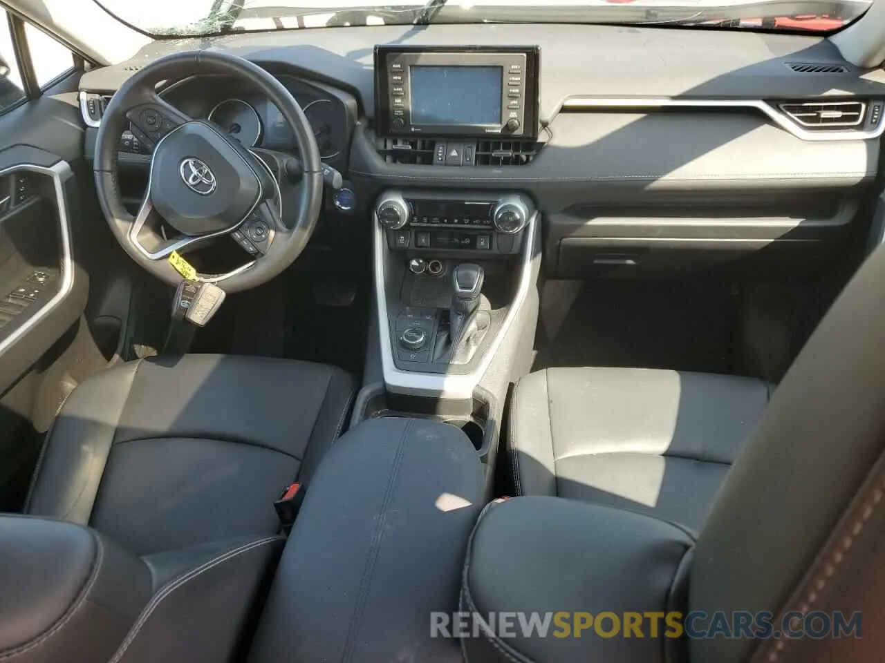 8 fotografías del automóvil dañado 2T3B6RFV0MW008793 TOYOTA RAV4 2021
