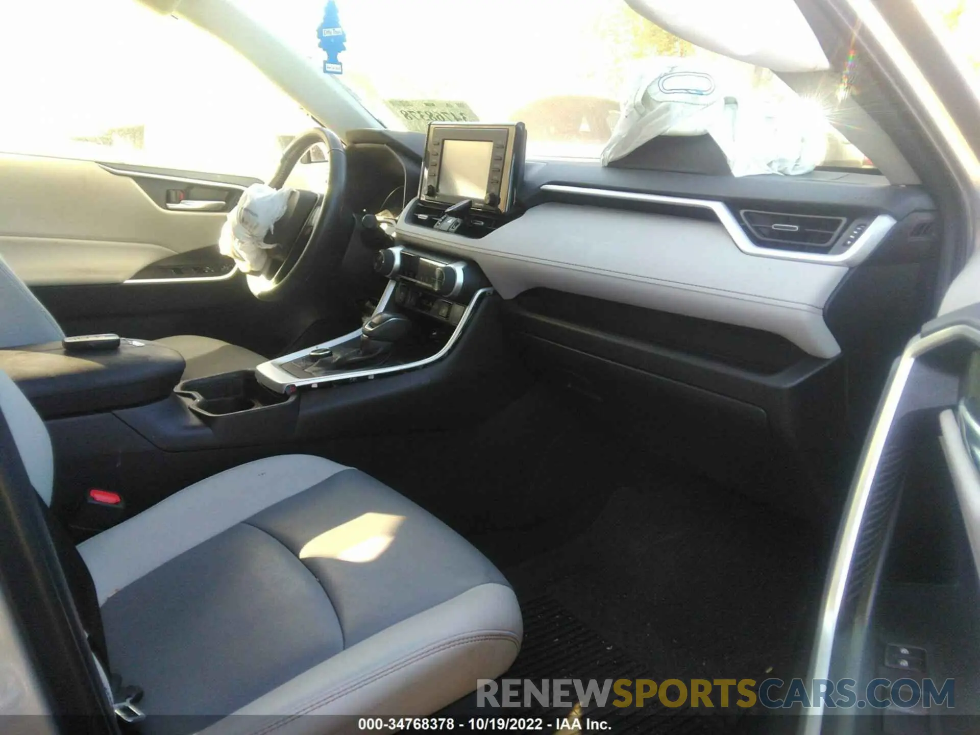 5 fotografías del automóvil dañado 2T3B6RFV4MW028867 TOYOTA RAV4 2021