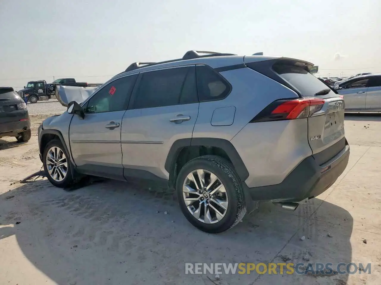 2 fotografías del automóvil dañado 2T3C1RFV0MC171822 TOYOTA RAV4 2021