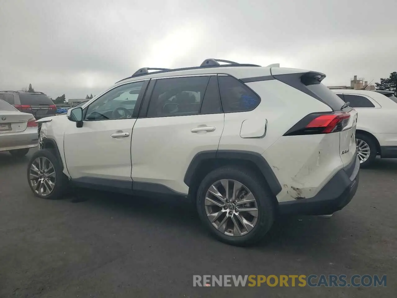 2 fotografías del automóvil dañado 2T3C1RFV0MW127334 TOYOTA RAV4 2021