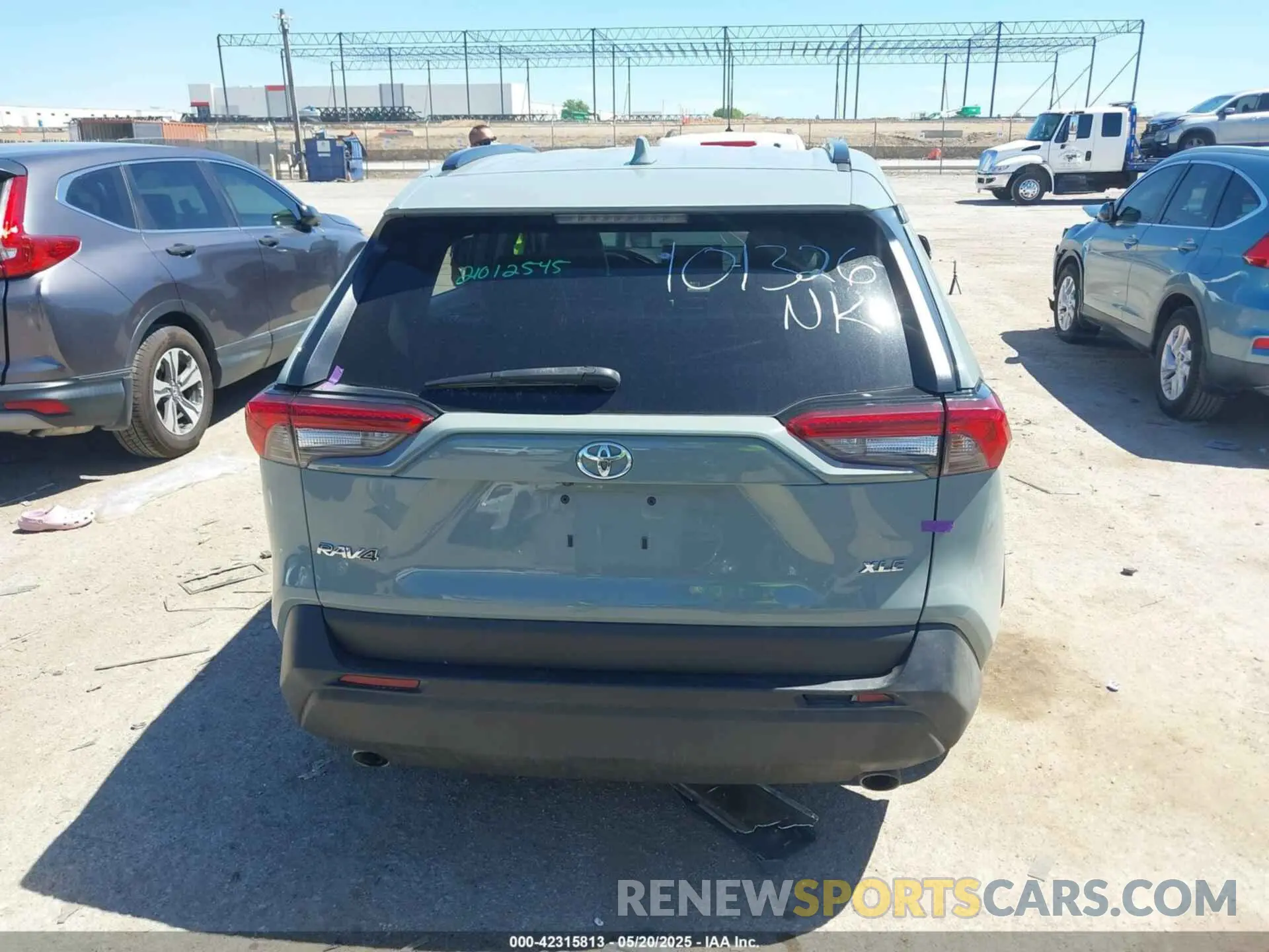 16 fotografías del automóvil dañado 2T3C1RFV0MW140682 TOYOTA RAV4 2021