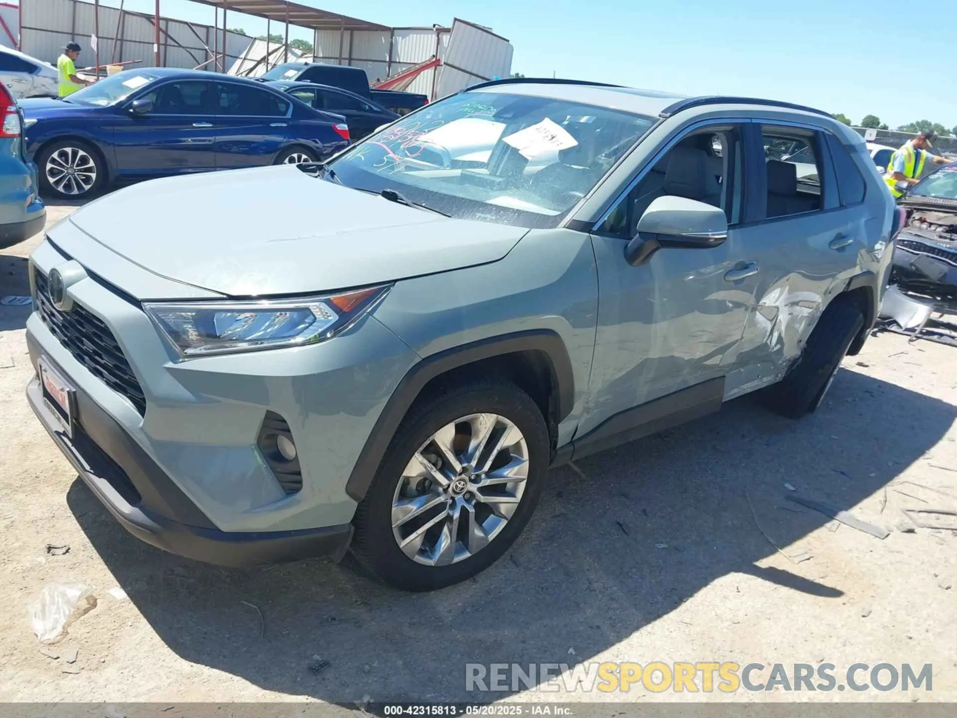2 fotografías del automóvil dañado 2T3C1RFV0MW140682 TOYOTA RAV4 2021
