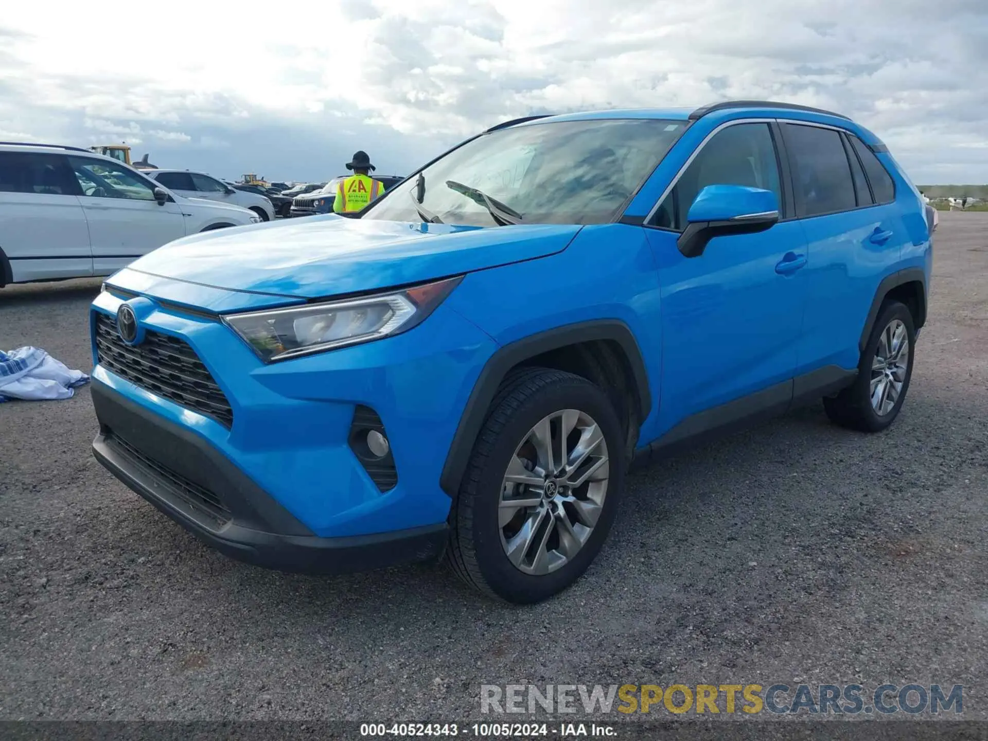 2 fotografías del automóvil dañado 2T3C1RFV1MW154137 TOYOTA RAV4 2021