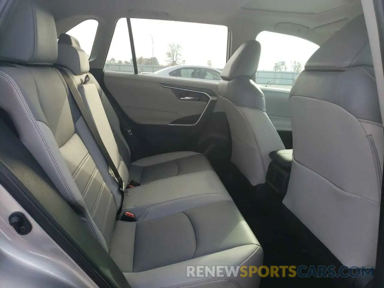 11 fotografías del automóvil dañado 2T3C1RFV2MC112254 TOYOTA RAV4 2021