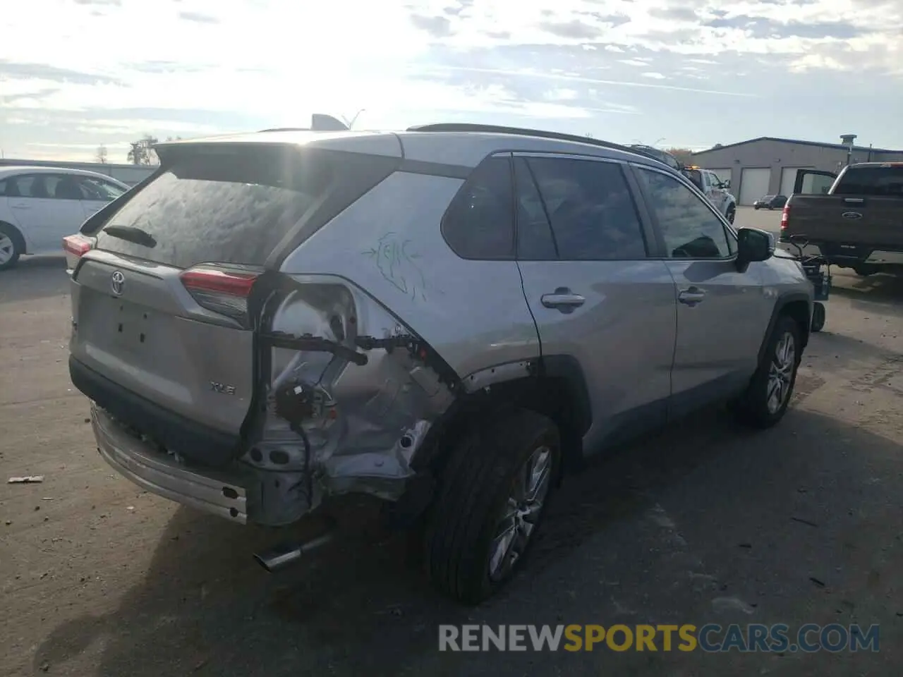 3 fotografías del automóvil dañado 2T3C1RFV2MC112254 TOYOTA RAV4 2021