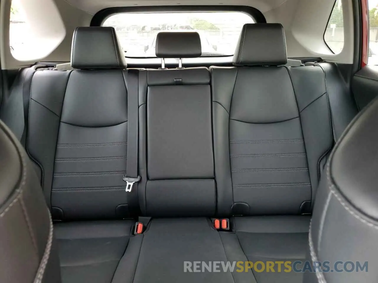10 fotografías del automóvil dañado 2T3C1RFV2MW169004 TOYOTA RAV4 2021