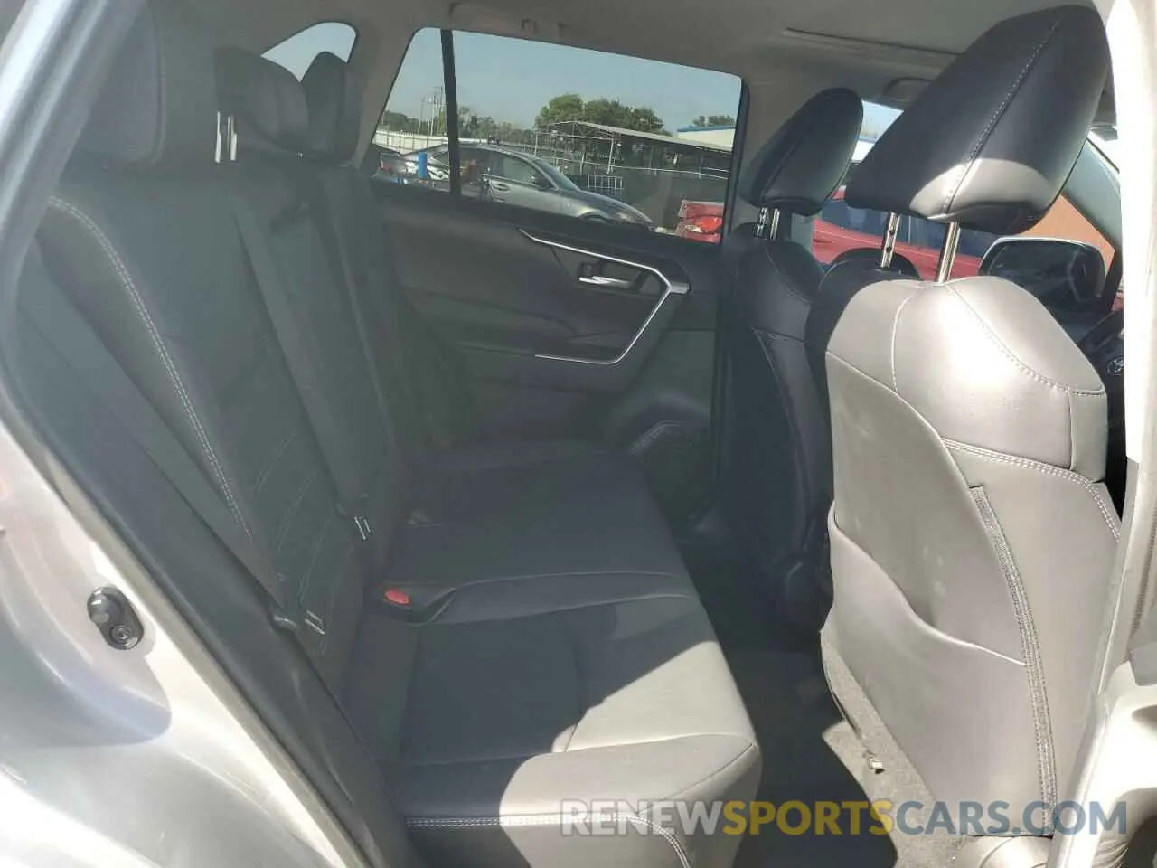 11 fotografías del automóvil dañado 2T3C1RFV2MW170802 TOYOTA RAV4 2021