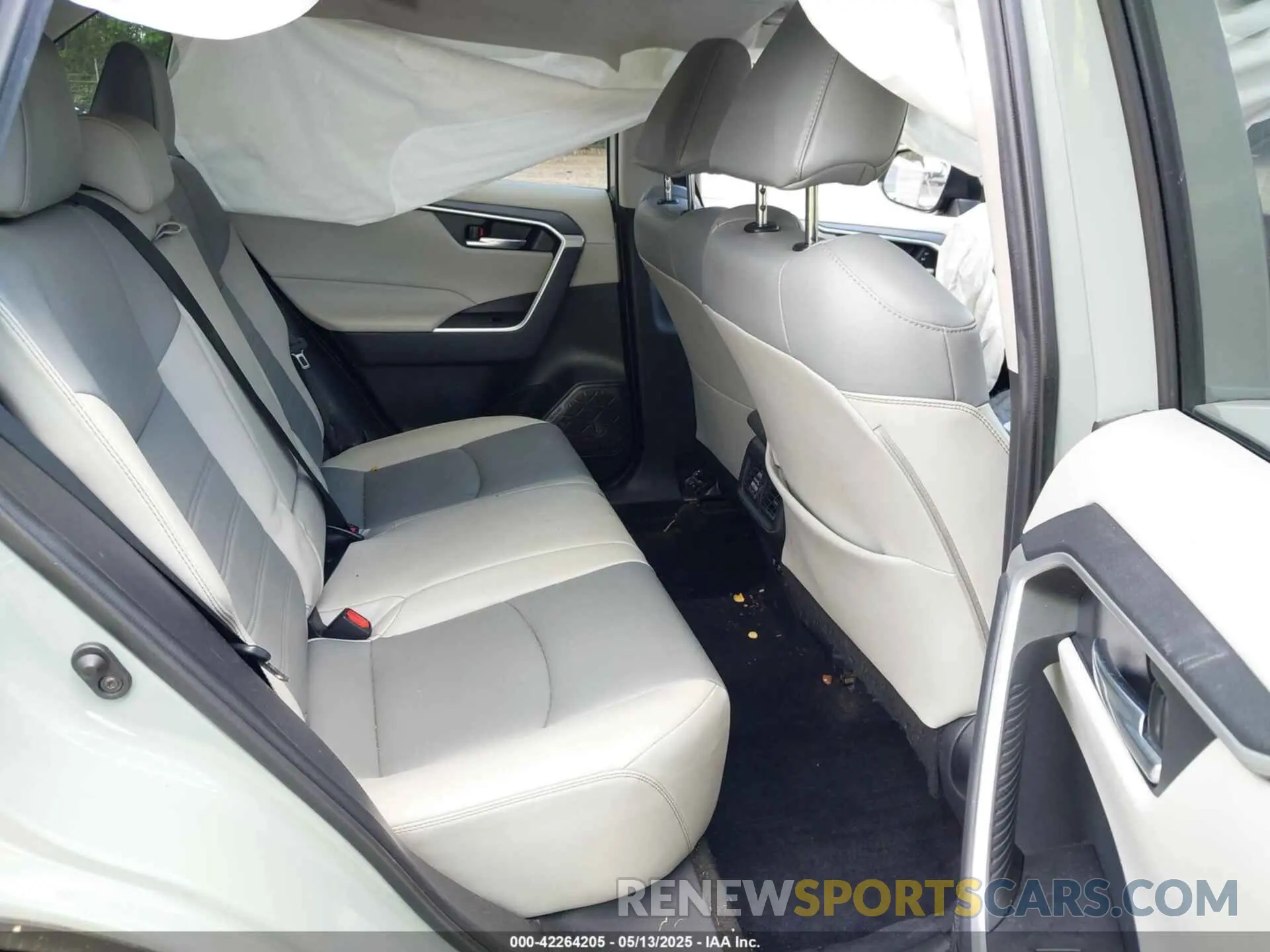 8 fotografías del automóvil dañado 2T3C1RFV2MW173084 TOYOTA RAV4 2021