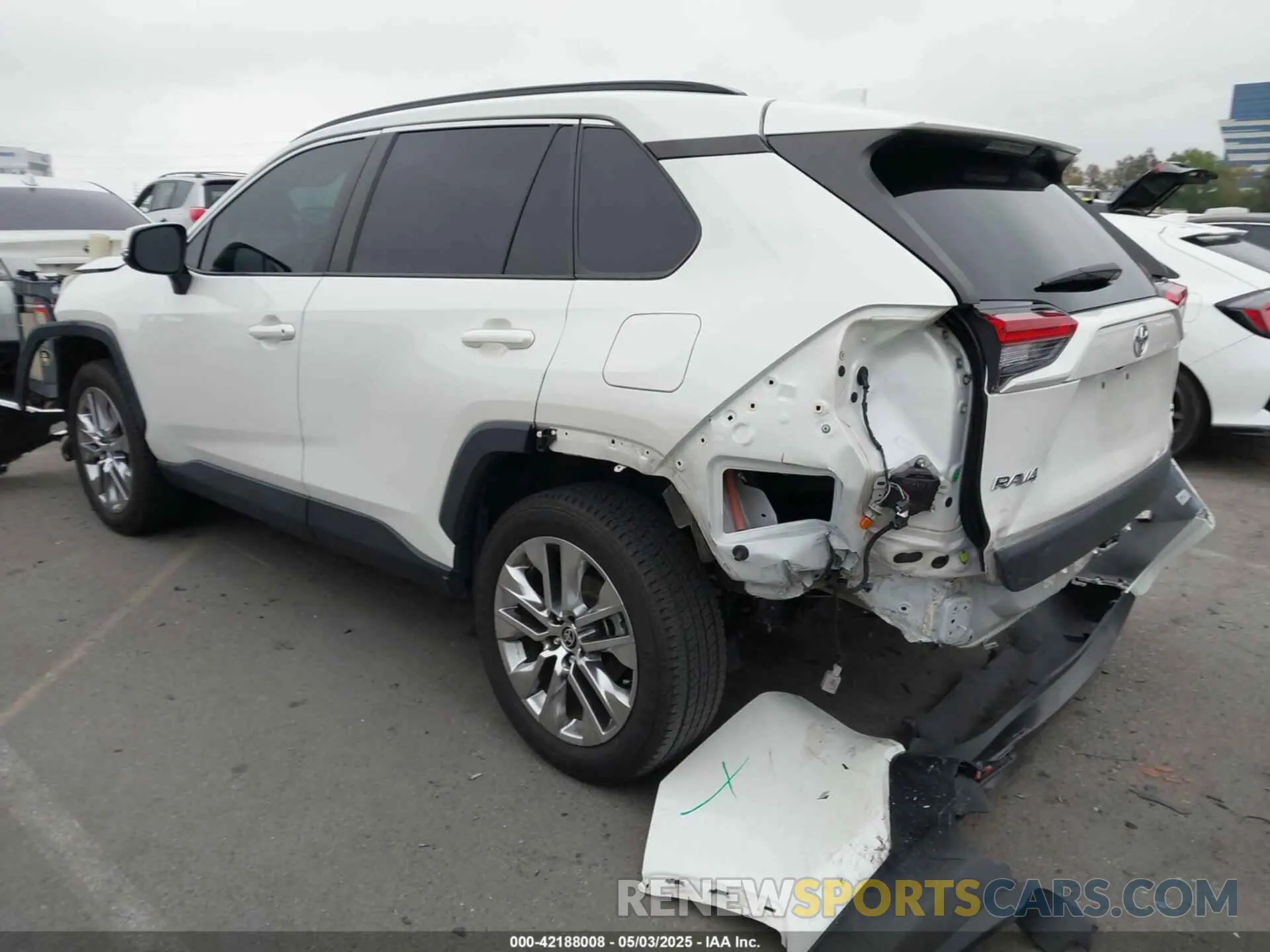 3 fotografías del automóvil dañado 2T3C1RFV2MW184327 TOYOTA RAV4 2021