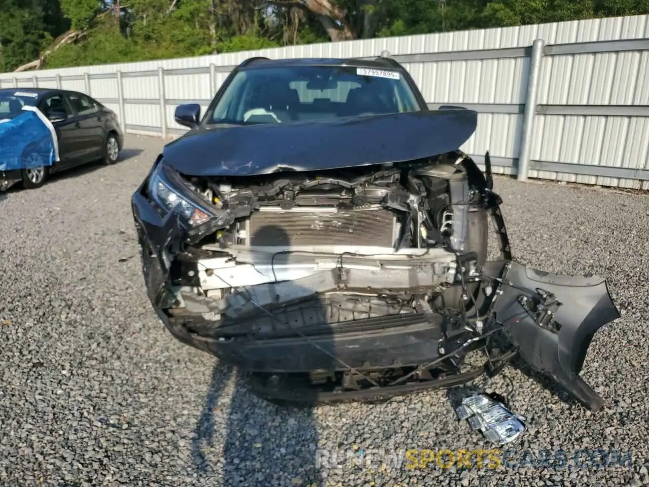 5 fotografías del automóvil dañado 2T3C1RFV3MW146721 TOYOTA RAV4 2021