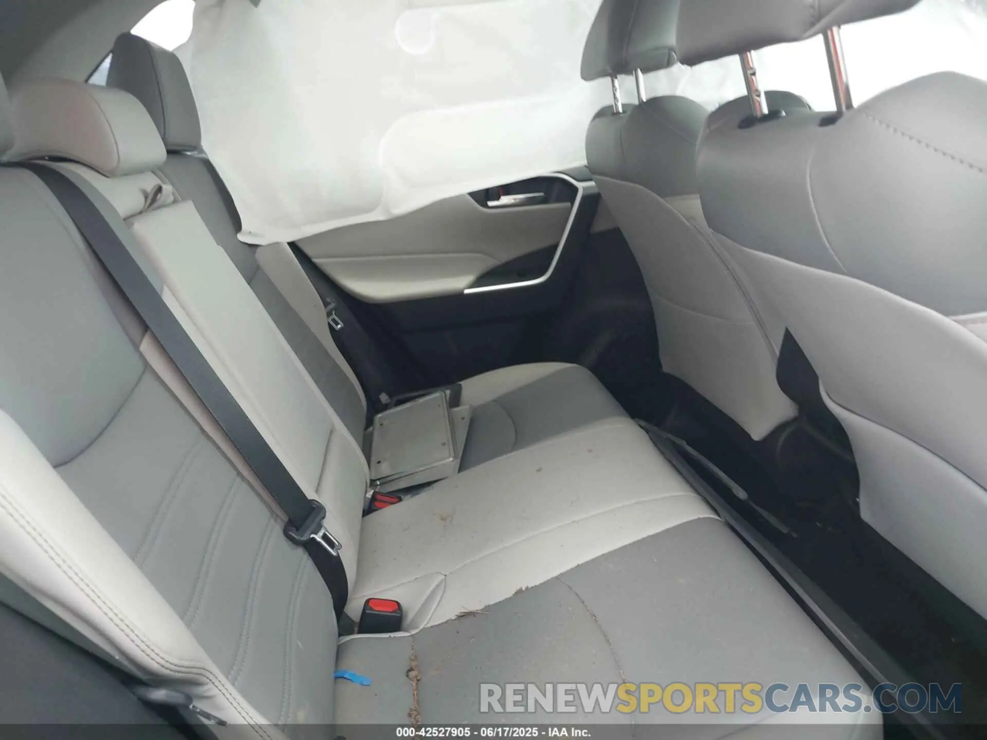 8 fotografías del automóvil dañado 2T3C1RFV4MW149532 TOYOTA RAV4 2021