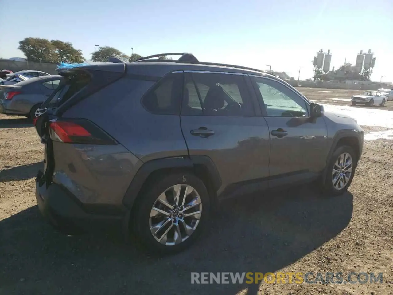 3 fotografías del automóvil dañado 2T3C1RFV5MC105167 TOYOTA RAV4 2021