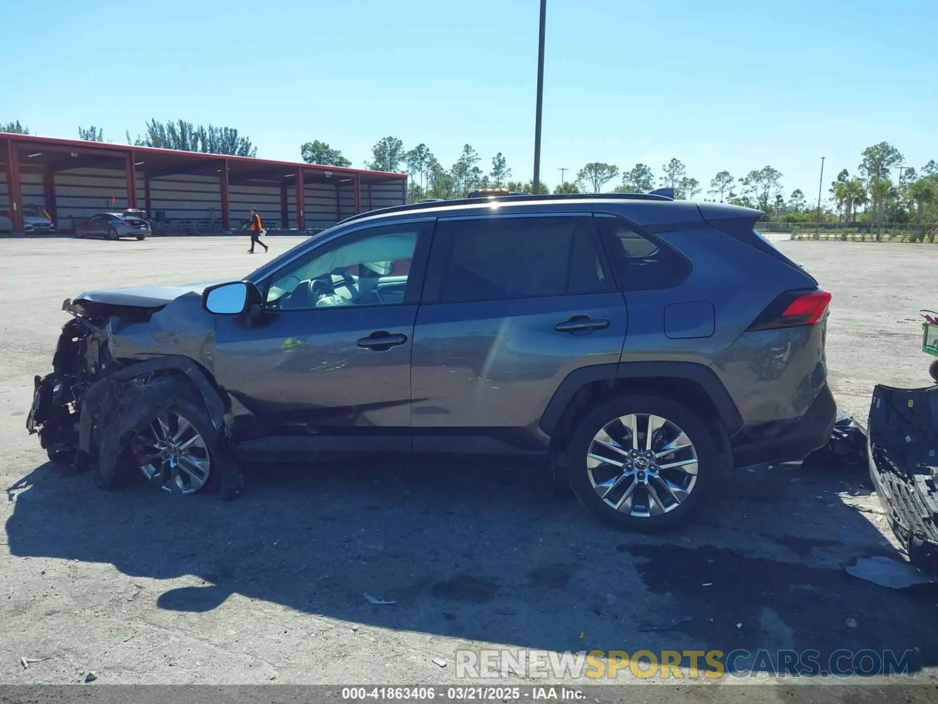 14 fotografías del automóvil dañado 2T3C1RFV5MC110773 TOYOTA RAV4 2021