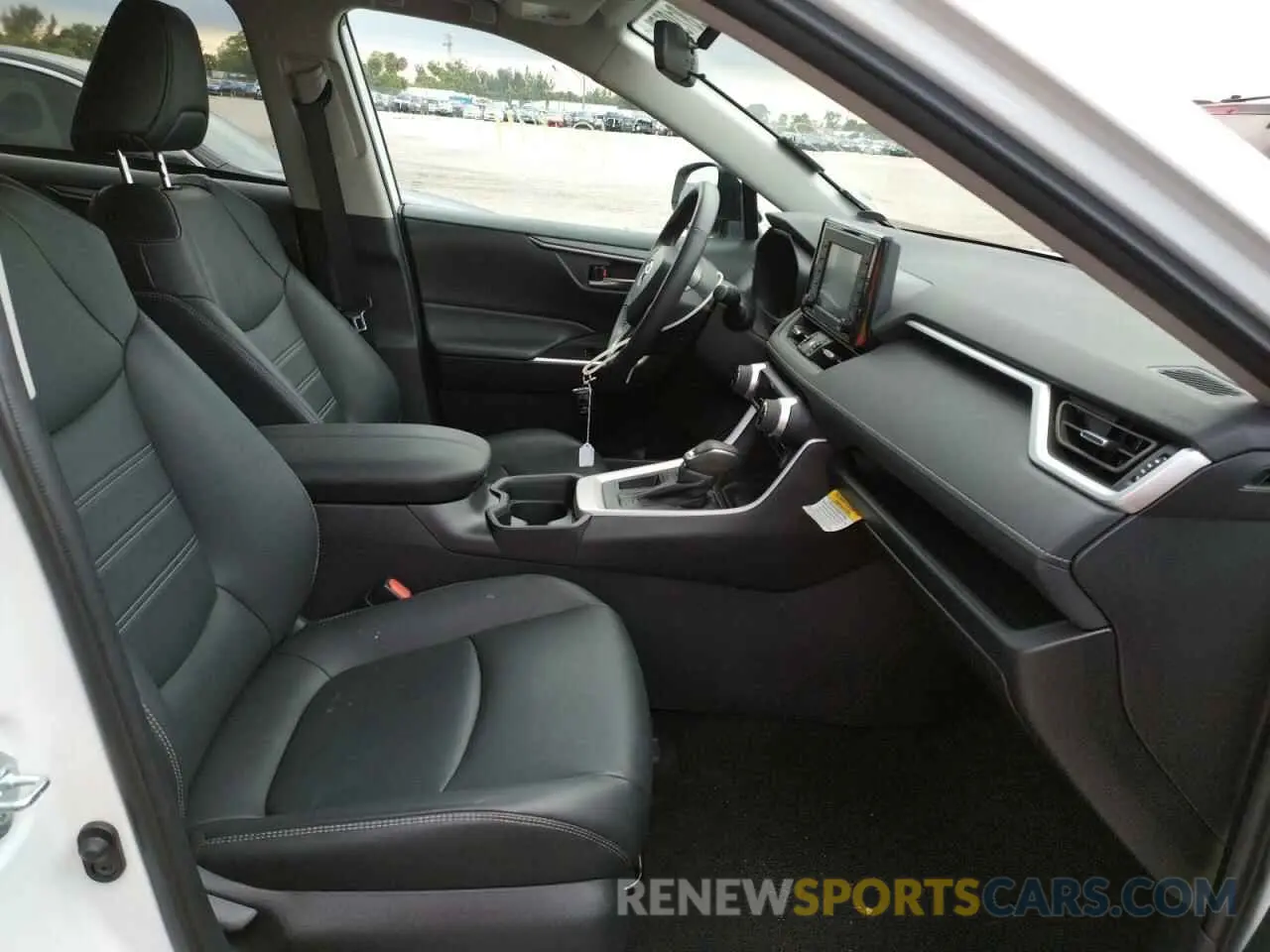 5 fotografías del automóvil dañado 2T3C1RFV5MW121092 TOYOTA RAV4 2021