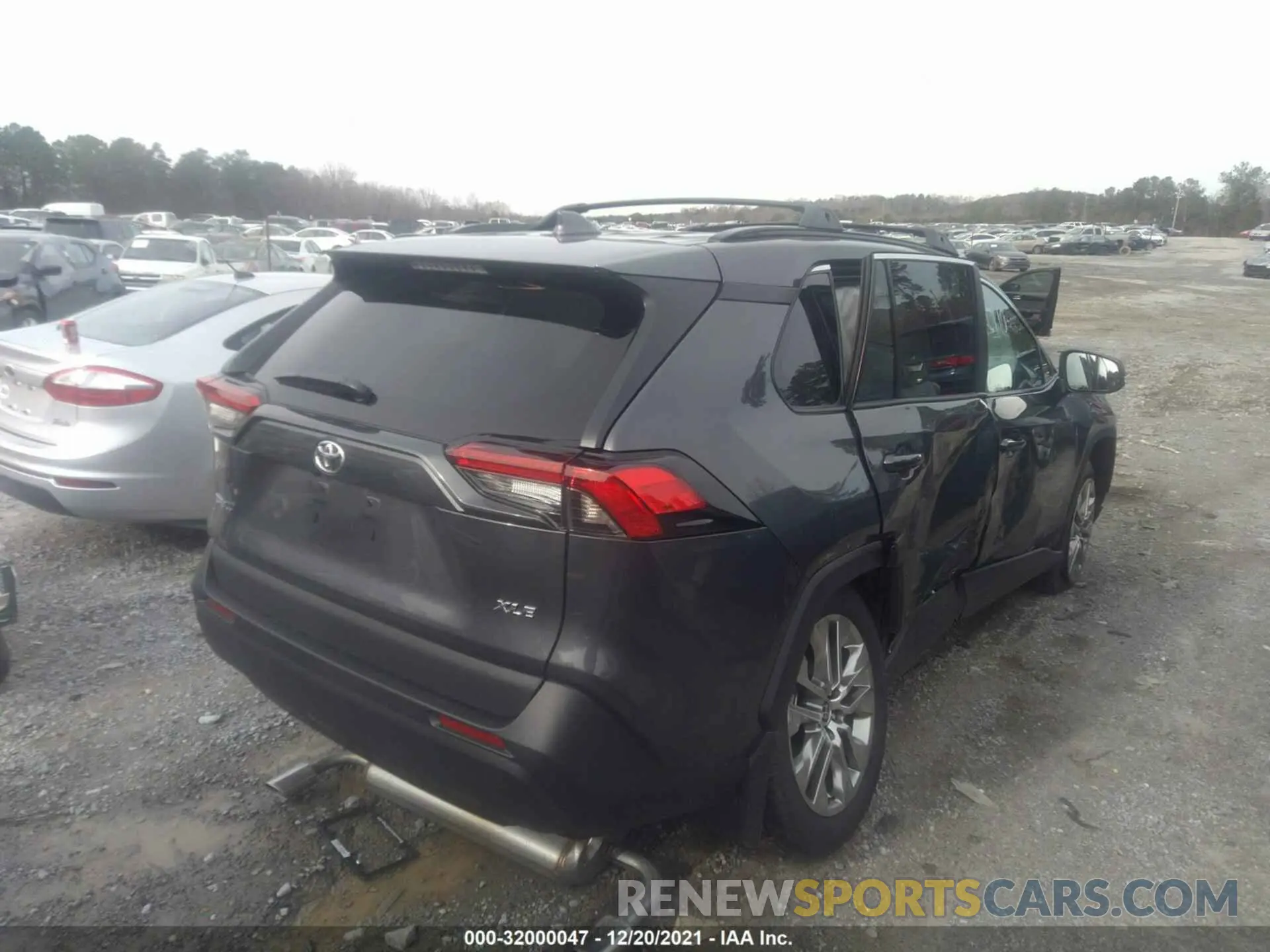 4 fotografías del automóvil dañado 2T3C1RFV5MW175265 TOYOTA RAV4 2021