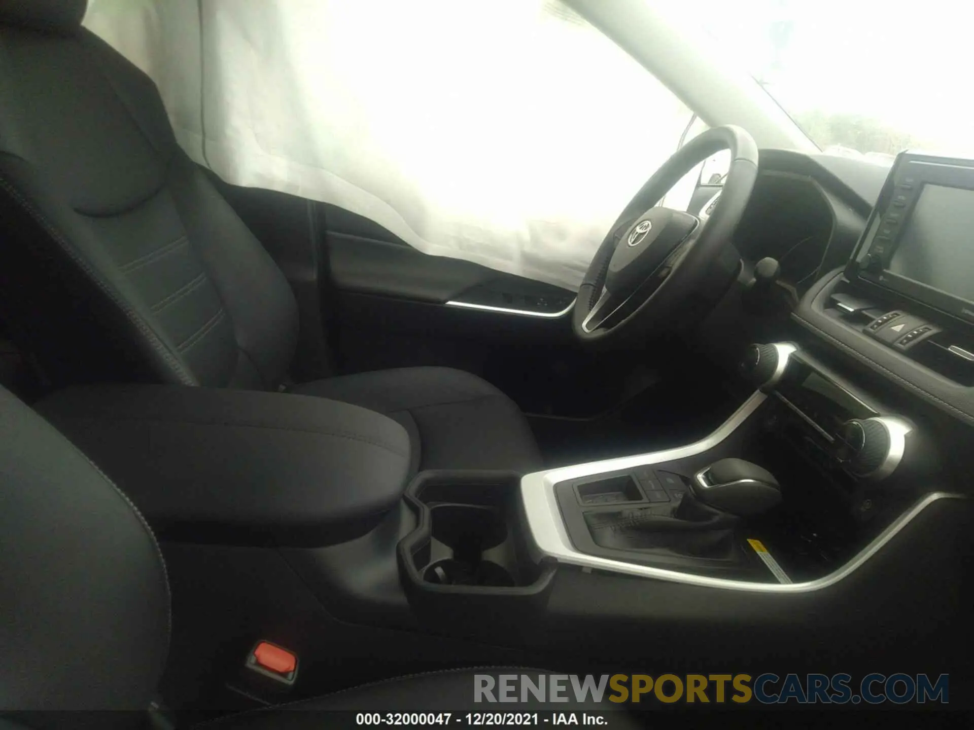 5 fotografías del automóvil dañado 2T3C1RFV5MW175265 TOYOTA RAV4 2021