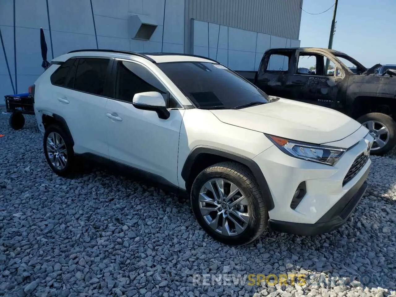 4 fotografías del automóvil dañado 2T3C1RFV6MW169765 TOYOTA RAV4 2021