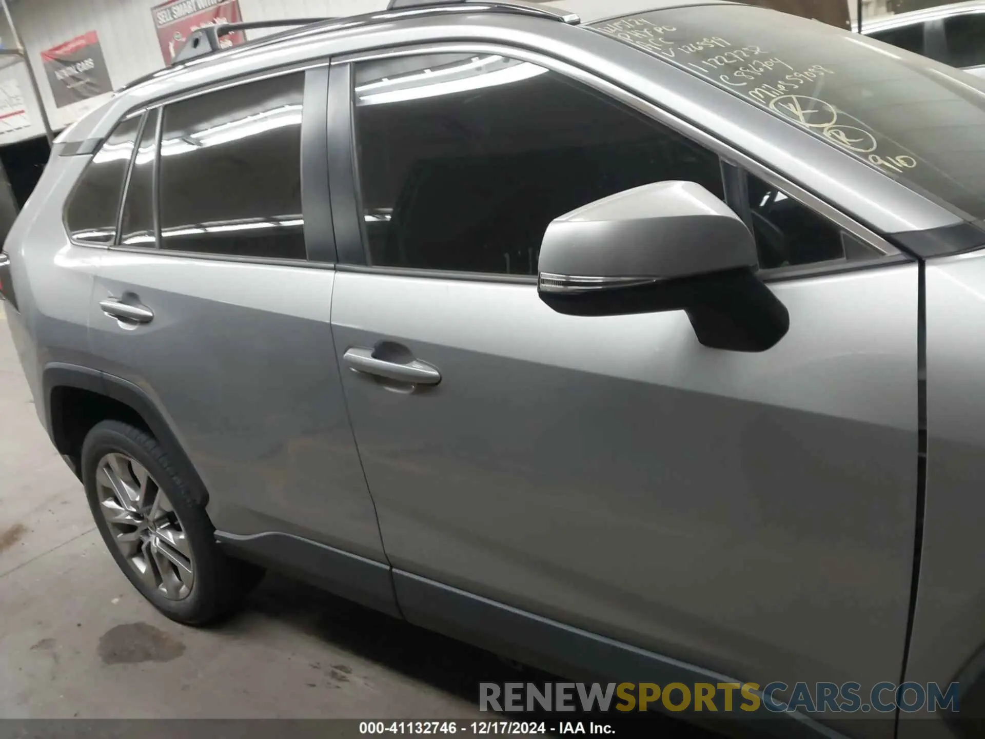 12 fotografías del automóvil dañado 2T3C1RFV7MC126599 TOYOTA RAV4 2021