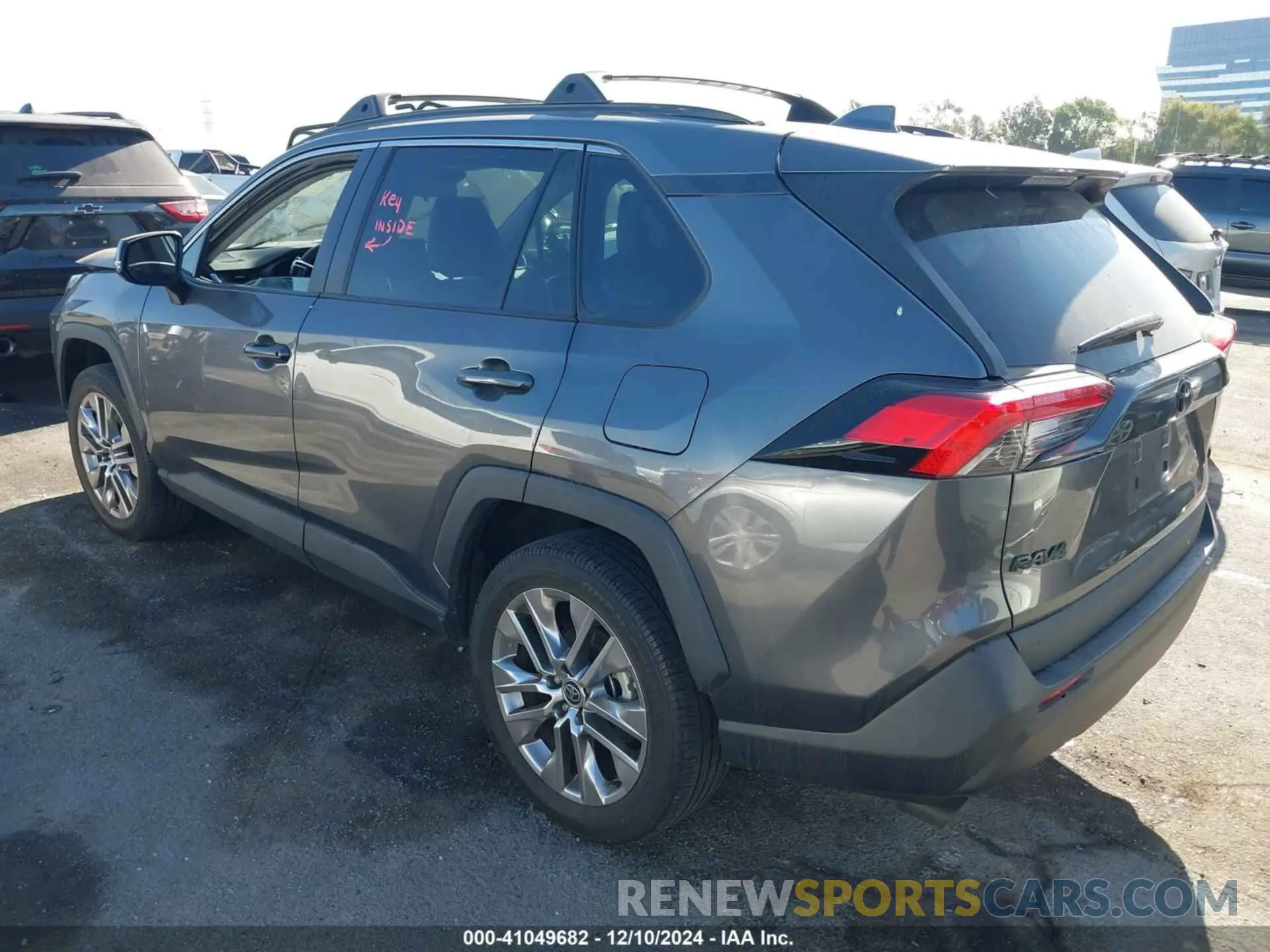 3 fotografías del automóvil dañado 2T3C1RFV8MC137725 TOYOTA RAV4 2021