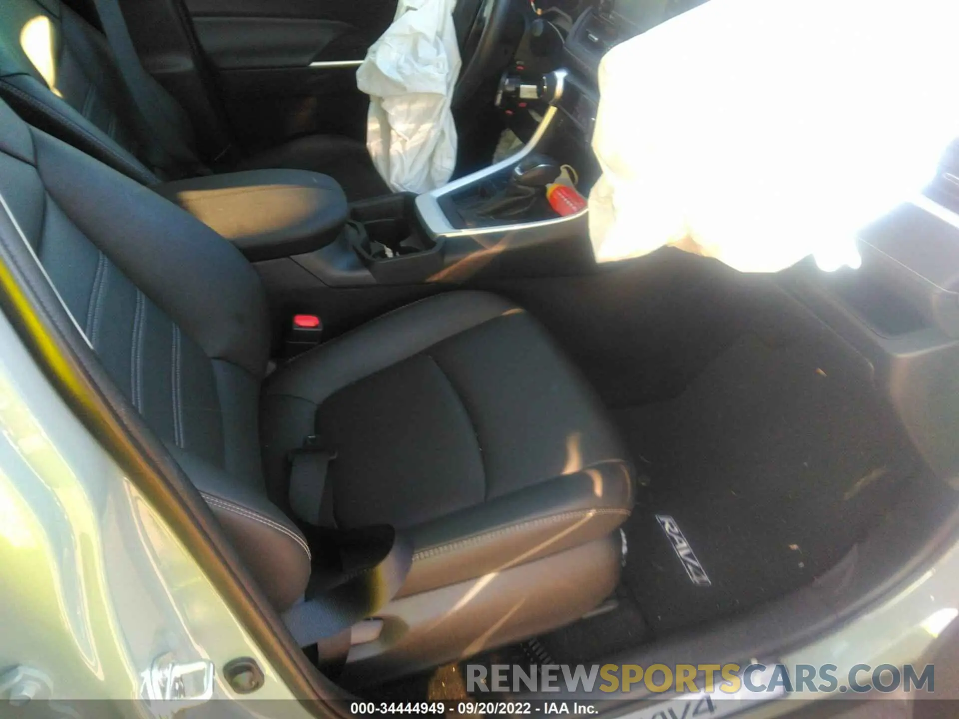 5 fotografías del automóvil dañado 2T3C1RFV8MW175034 TOYOTA RAV4 2021