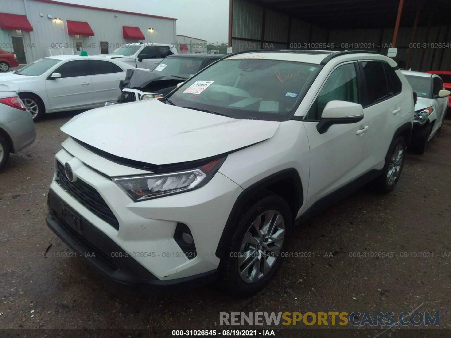 2 fotografías del automóvil dañado 2T3C1RFV9MW108202 TOYOTA RAV4 2021