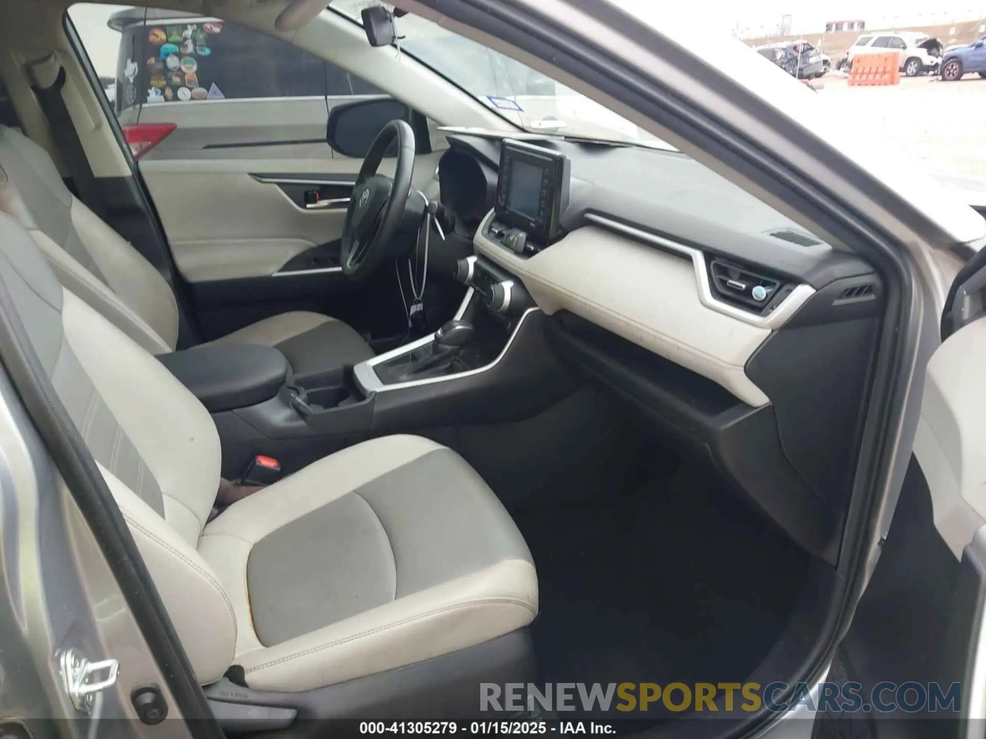 5 fotografías del automóvil dañado 2T3C1RFVXMC106718 TOYOTA RAV4 2021